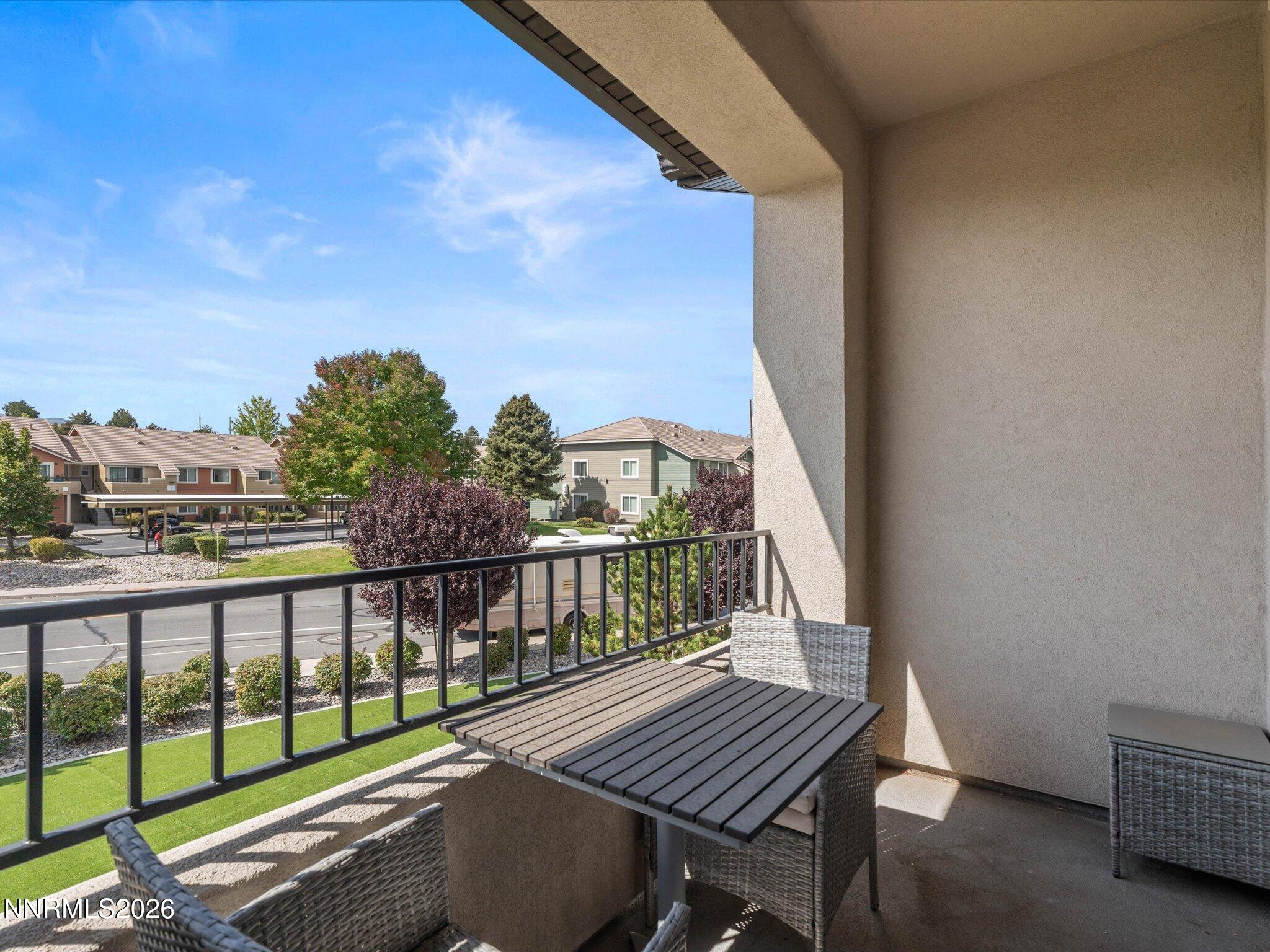 2105 Altamira Drive Property Photo 30