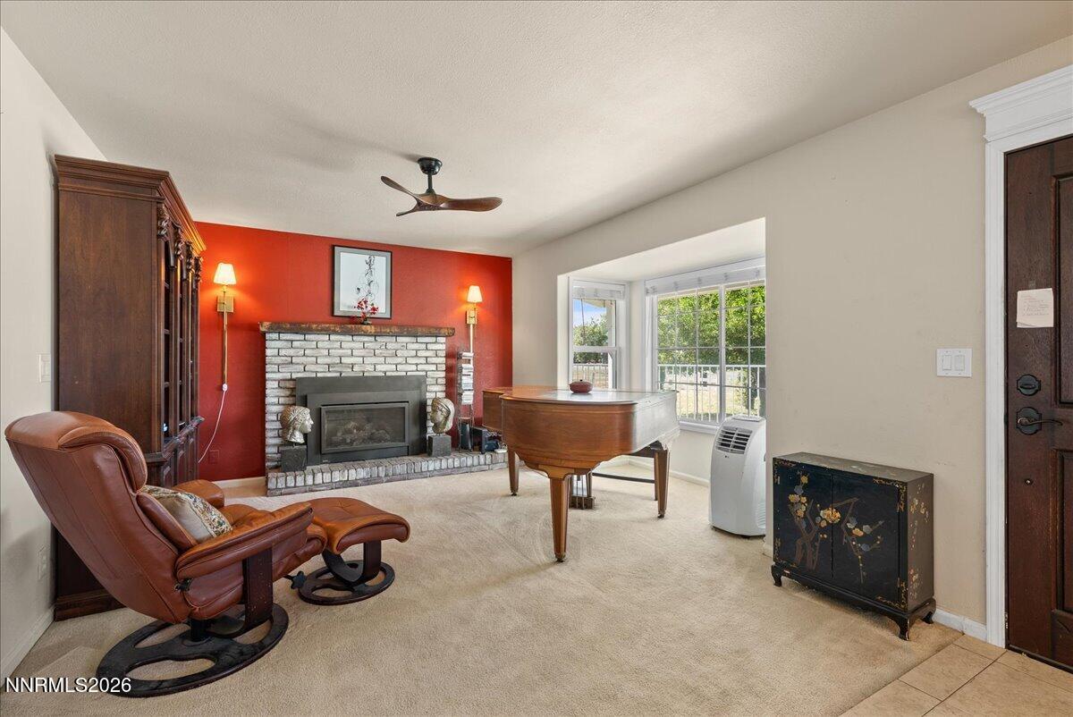 990 Riverview Drive Property Photo 5