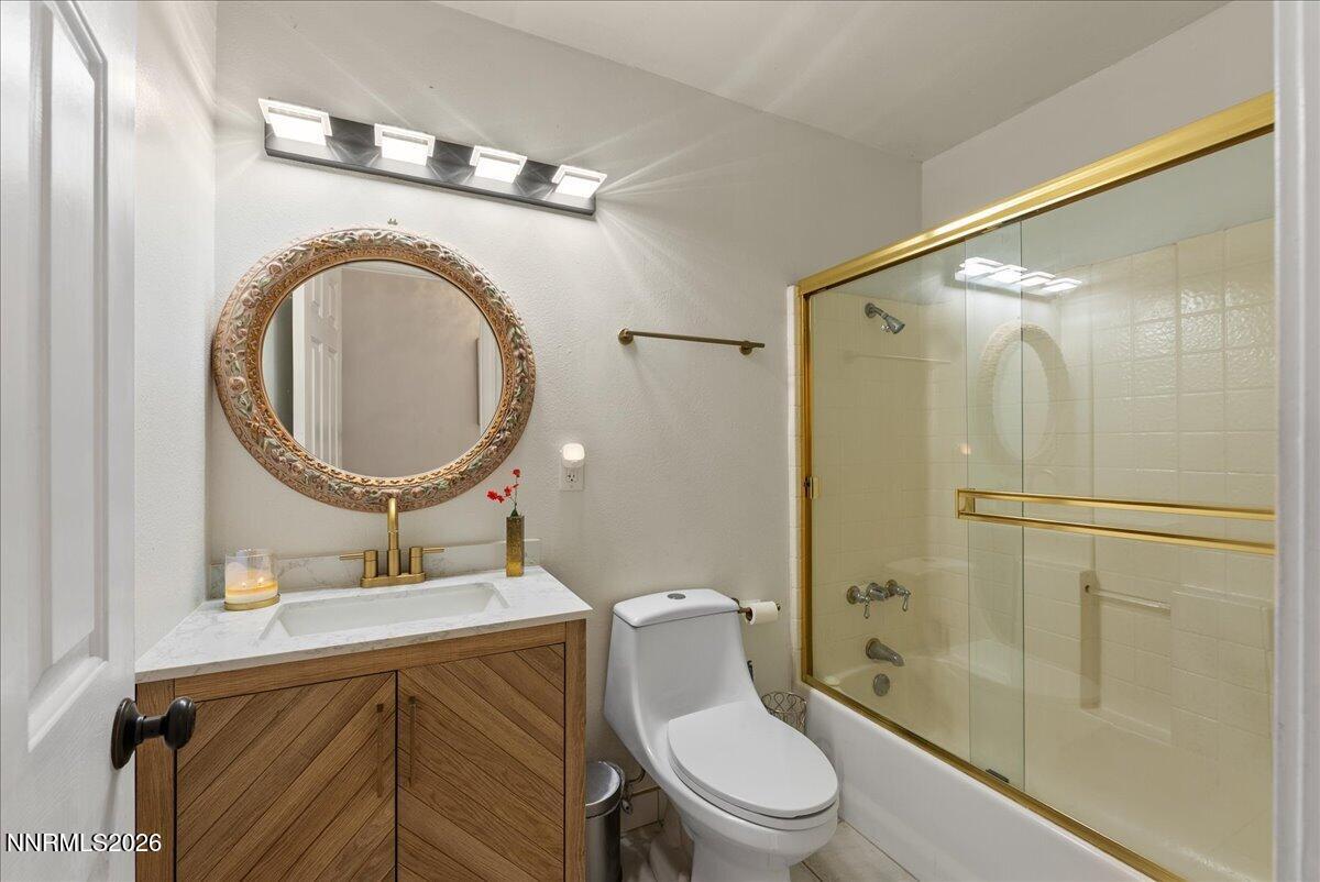990 Riverview Drive Property Photo 11