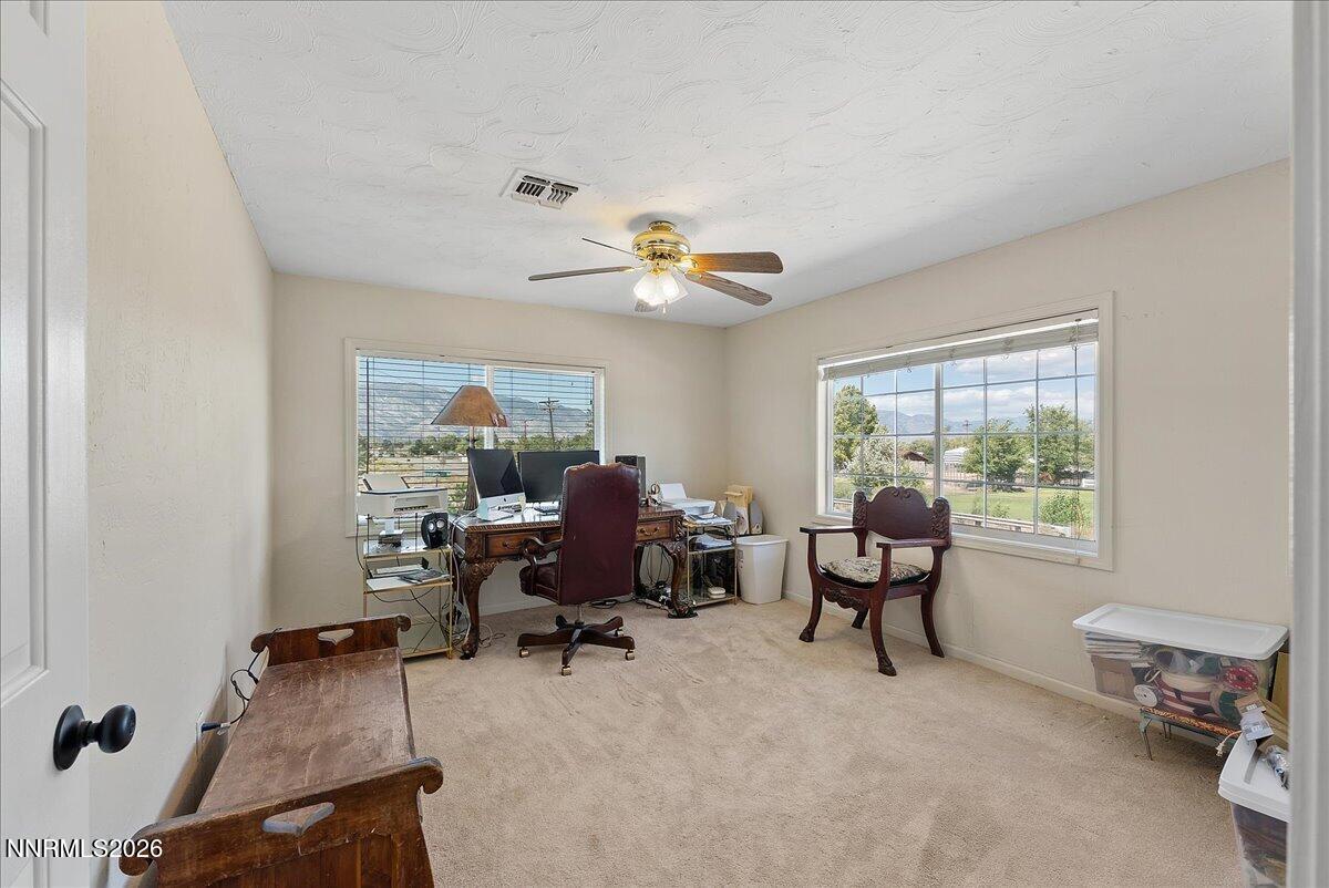 990 Riverview Drive Property Photo 14