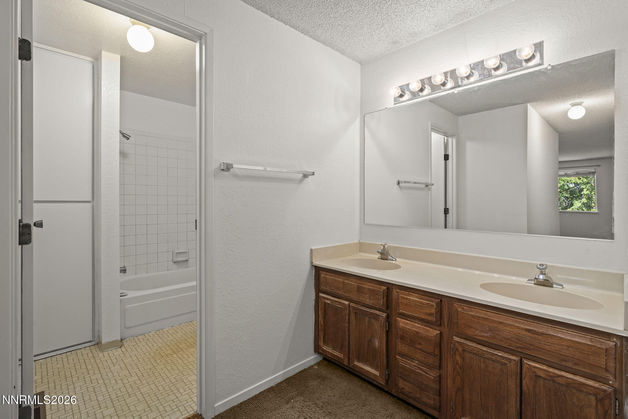 845 Wyoming Avenue Property Photo 14