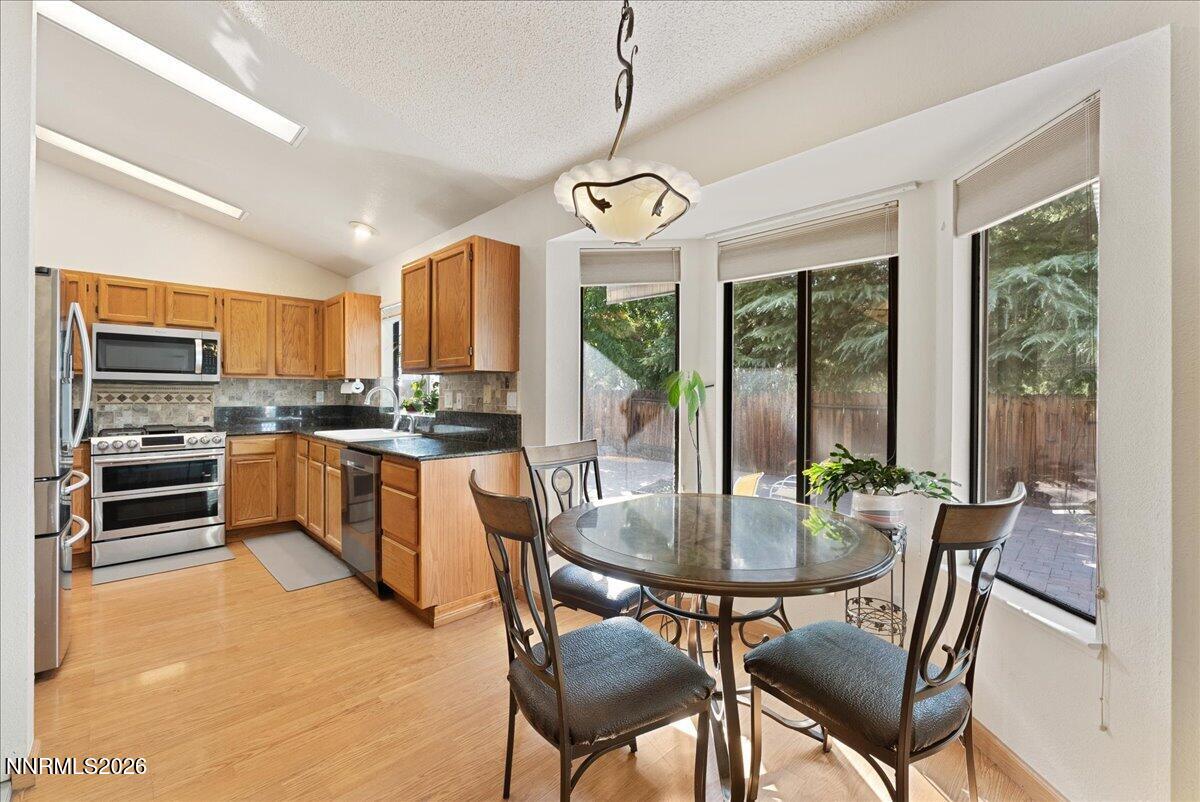 5245 Santa Barbara Avenue Property Photo 12