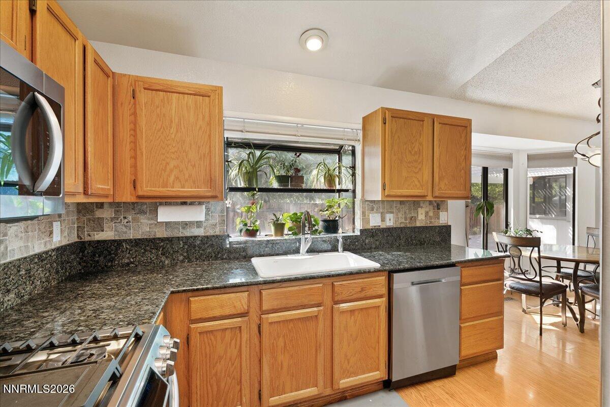 5245 Santa Barbara Avenue Property Photo 14