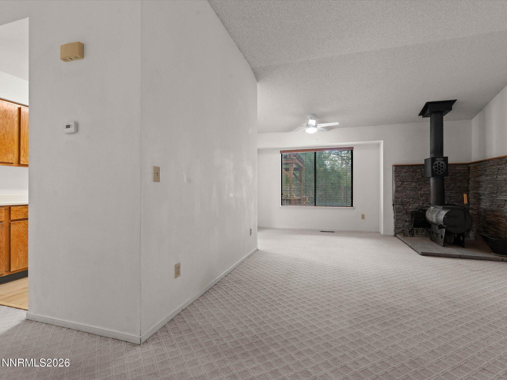 1682 Johns Circle Property Photo 3