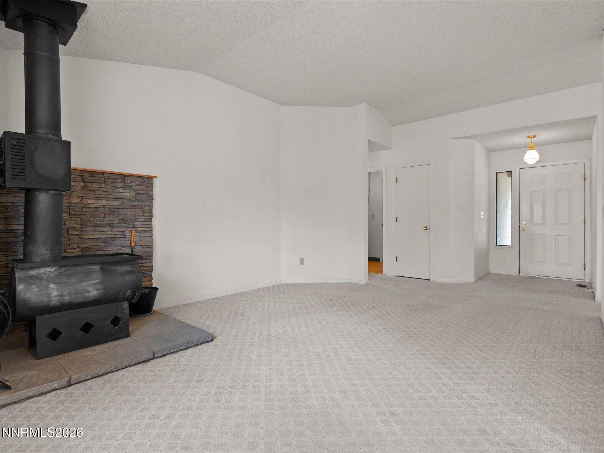 1682 Johns Circle Property Photo 7