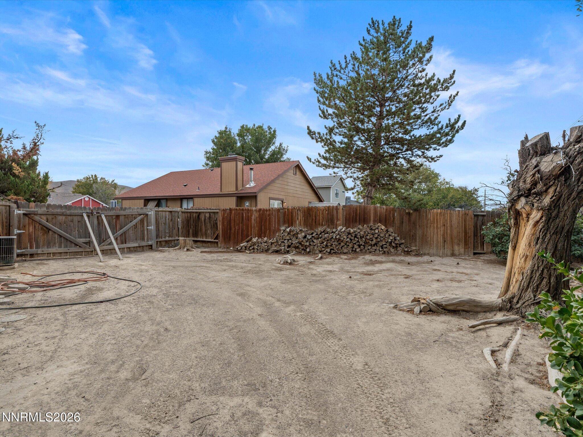 1682 Johns Circle Property Photo 35