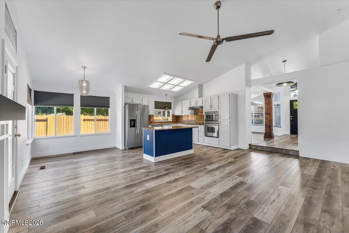 2079 Westglen Court Property Photo 13