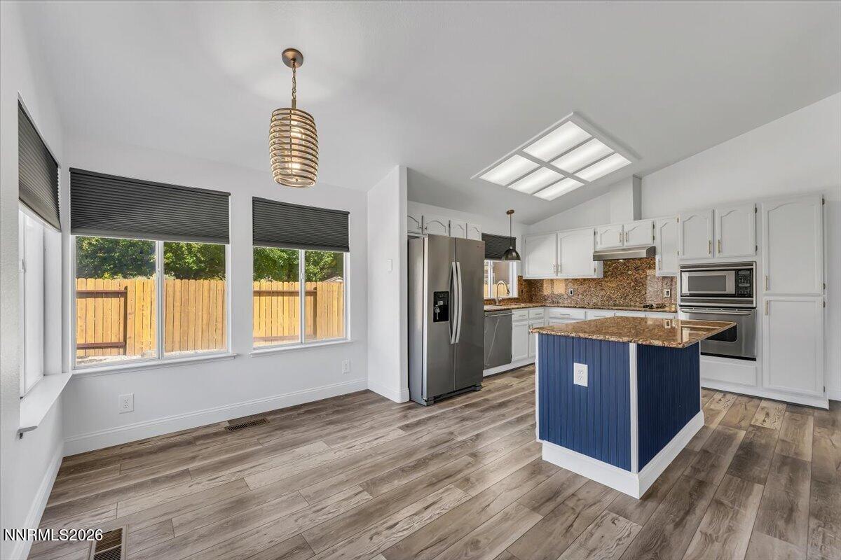 2079 Westglen Court Property Photo 14