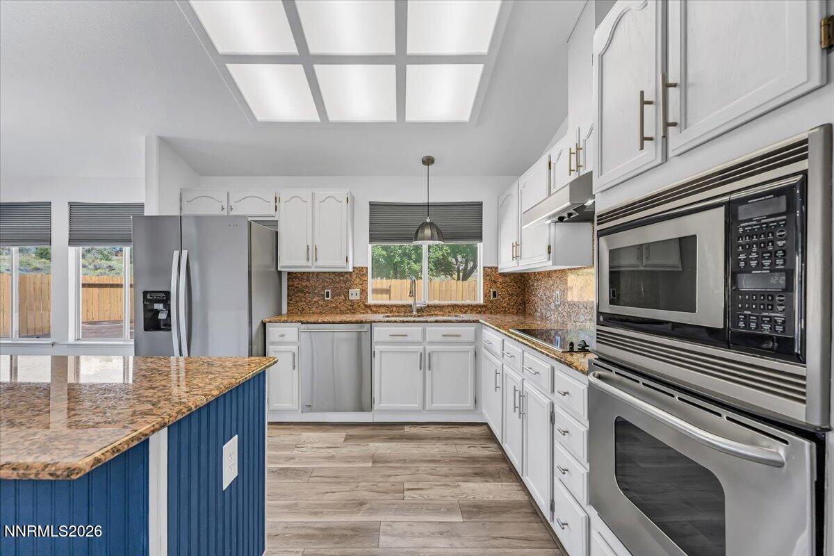 2079 Westglen Court Property Photo 18