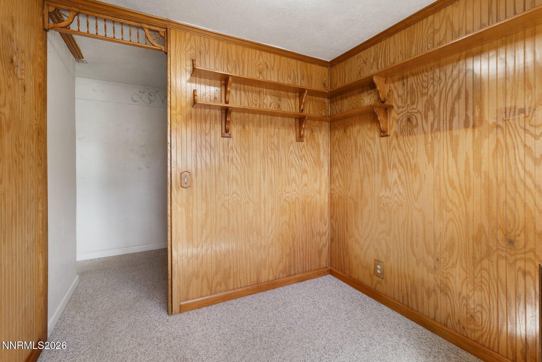 2074 Fairmont Way Property Photo 9