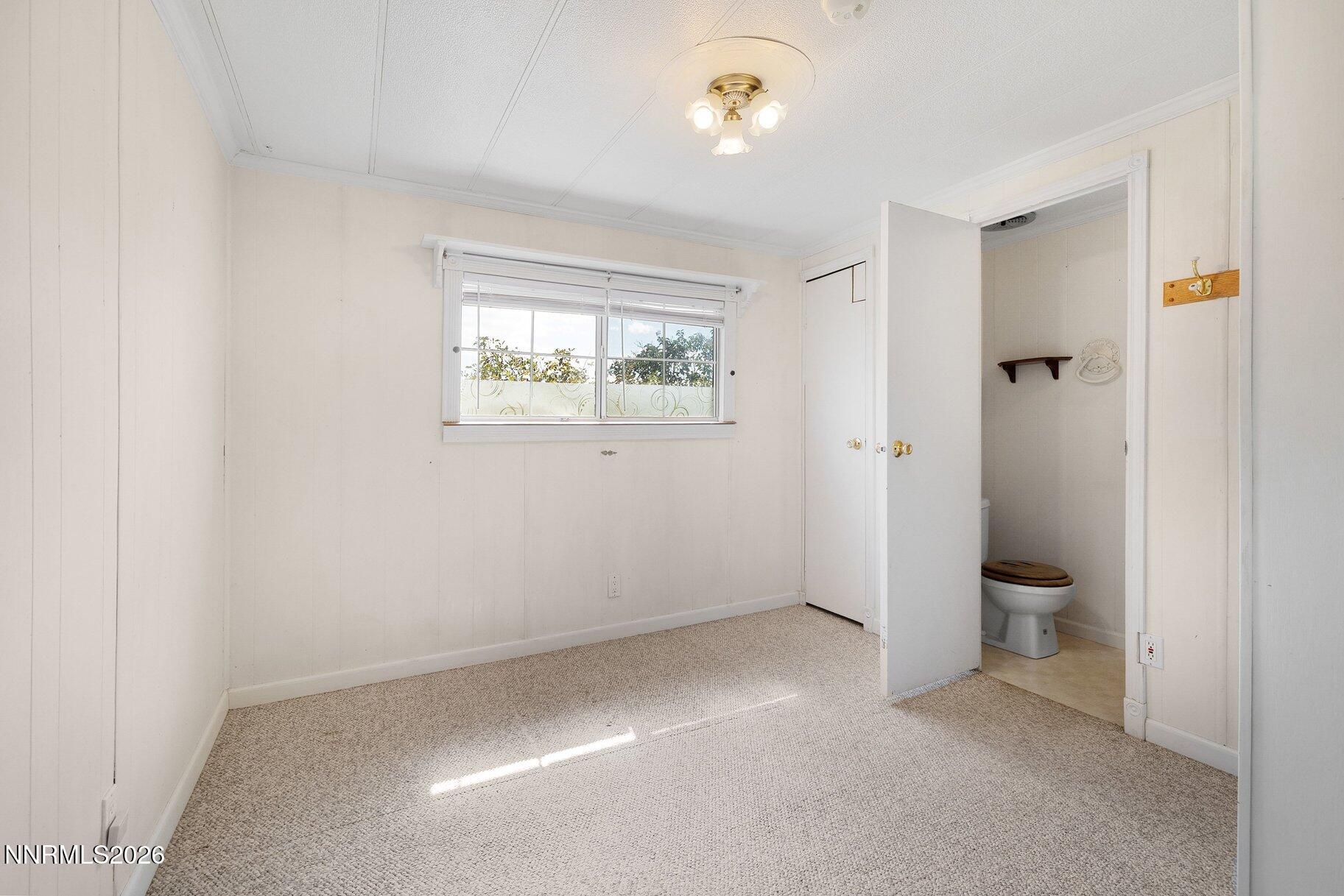 2074 Fairmont Way Property Photo 10
