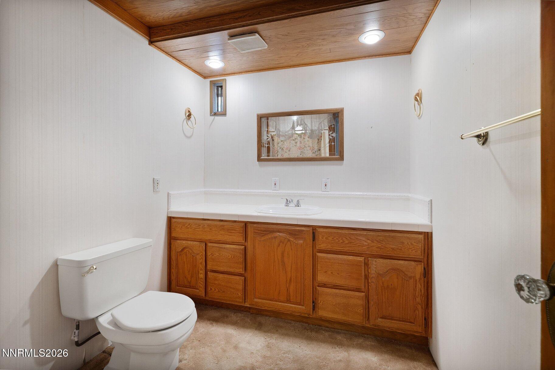 2074 Fairmont Way Property Photo 15