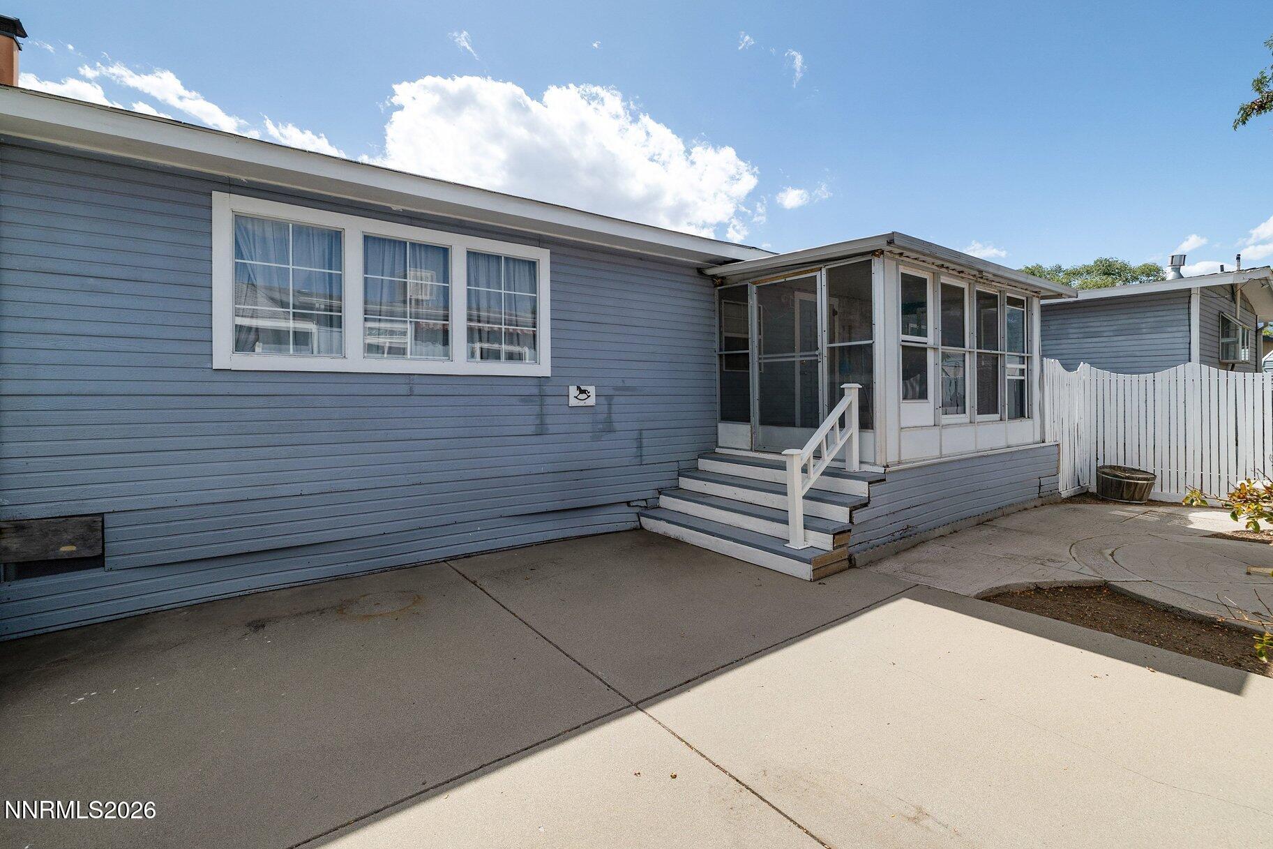 2074 Fairmont Way Property Photo 22
