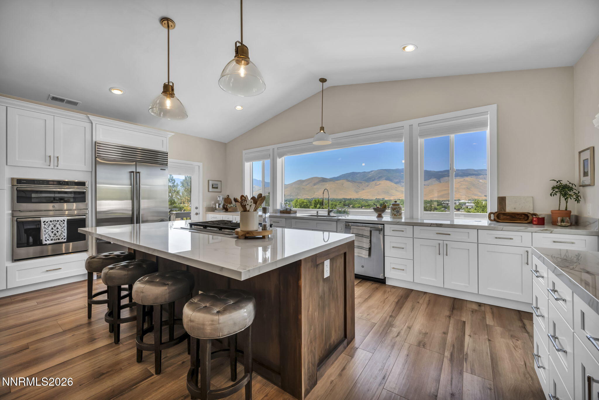 2301 Dawn Circle Property Photo 4