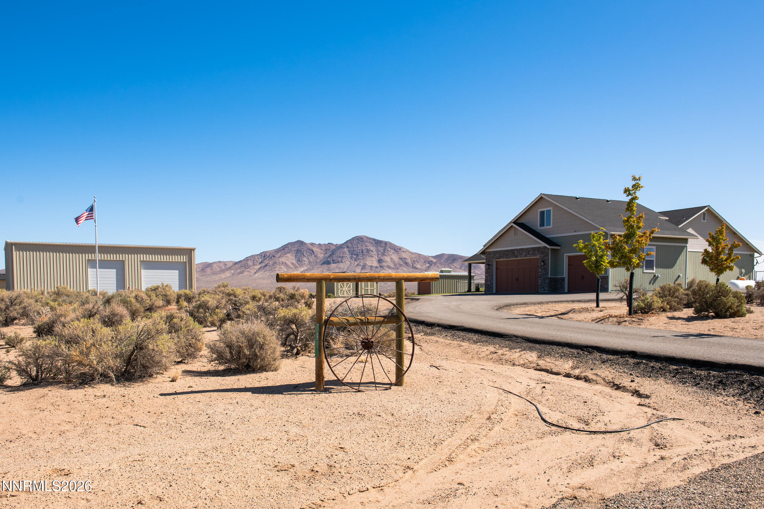 91 Wild Poppy Court Property Photo 3
