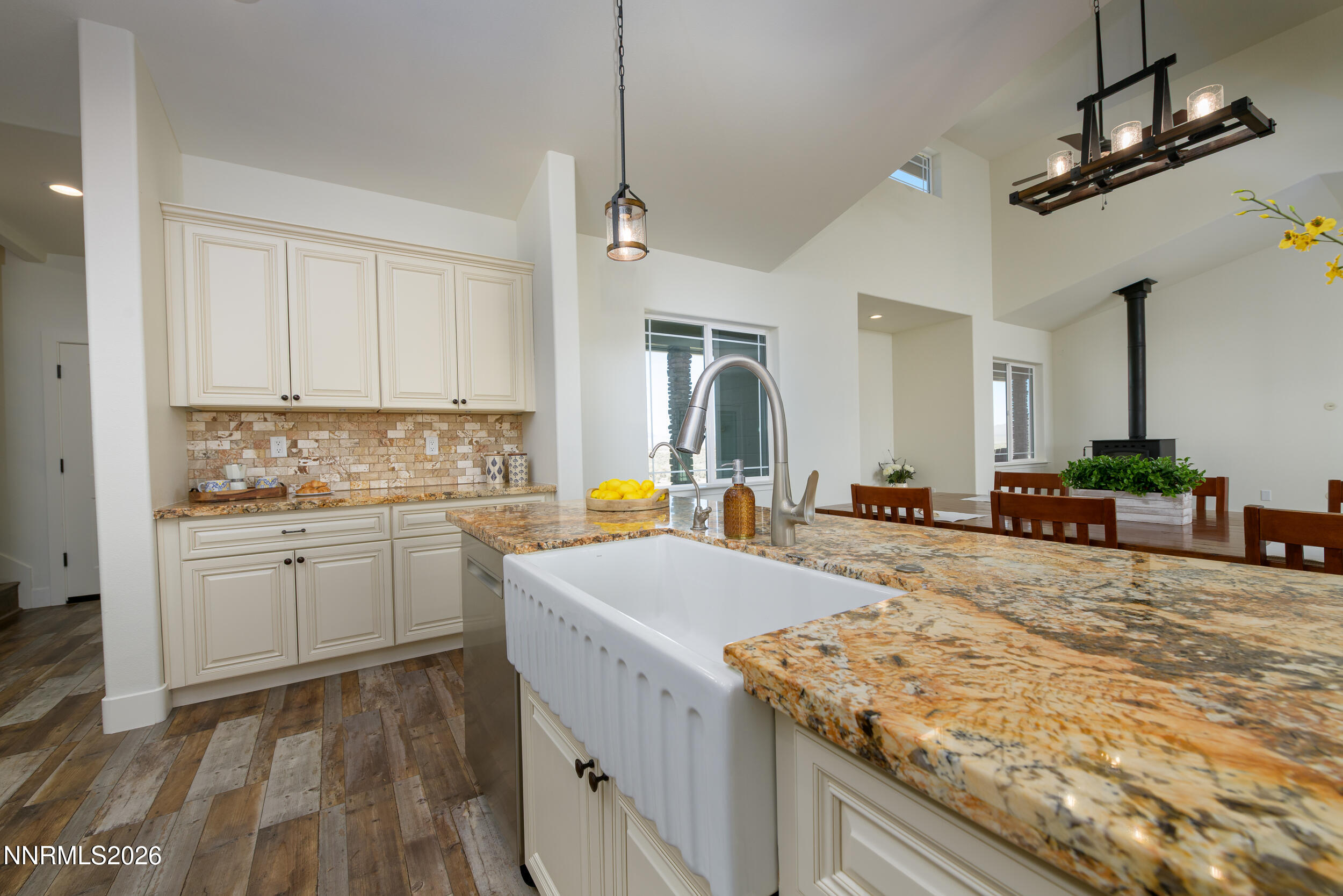 91 Wild Poppy Court Property Photo 15
