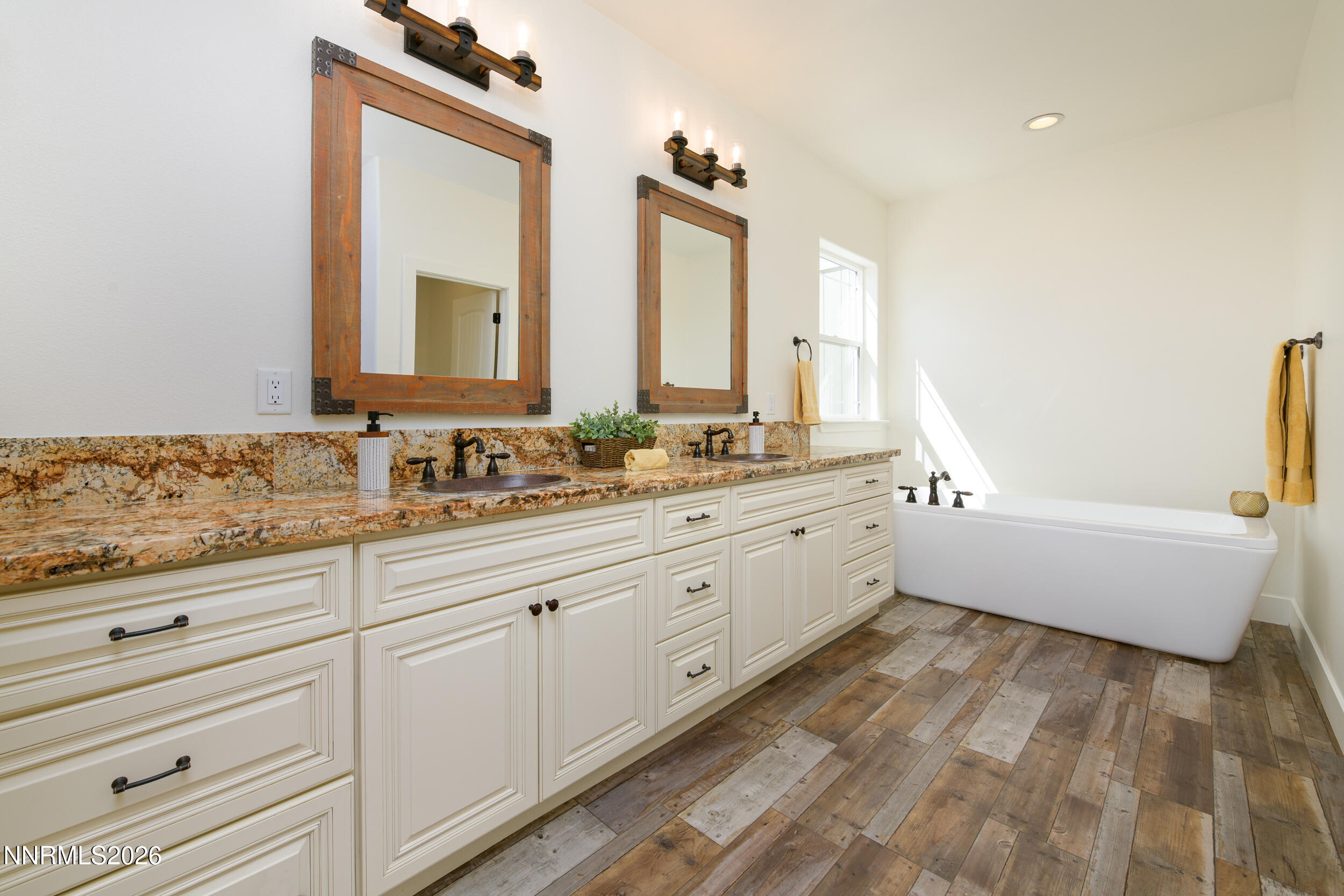 91 Wild Poppy Court Property Photo 24