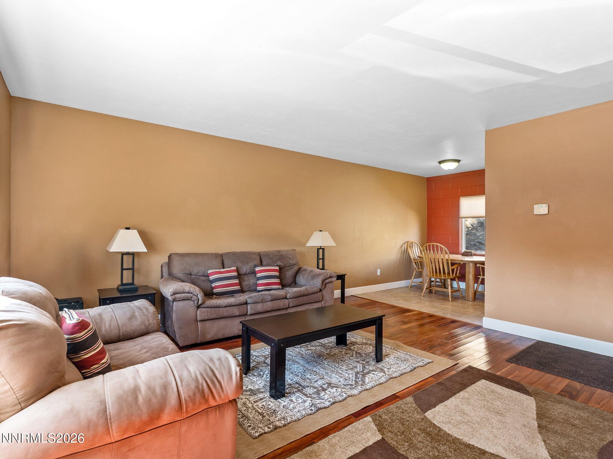 230 Bisset Court B Property Photo 4
