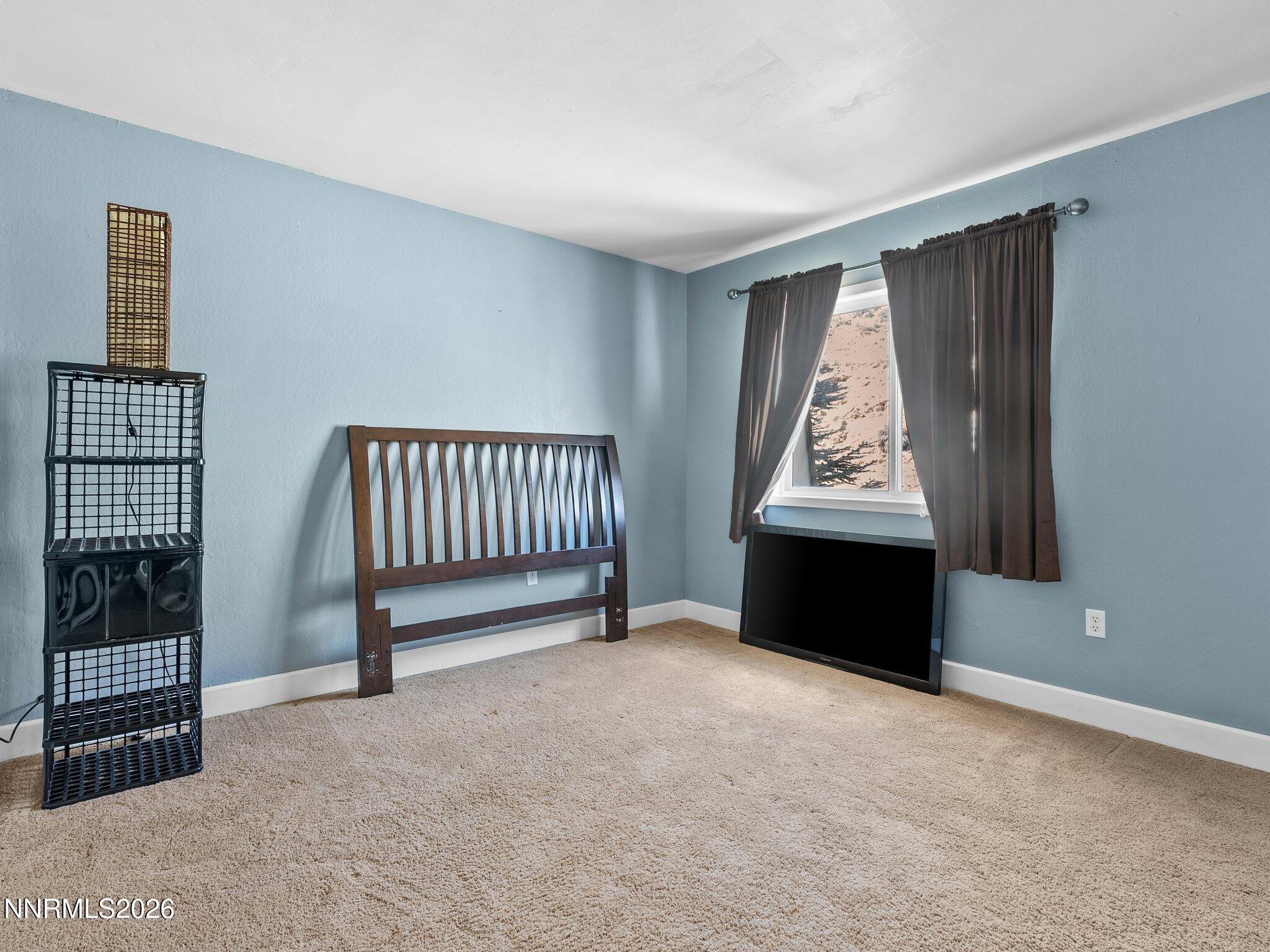 230 Bisset Court B Property Photo 15