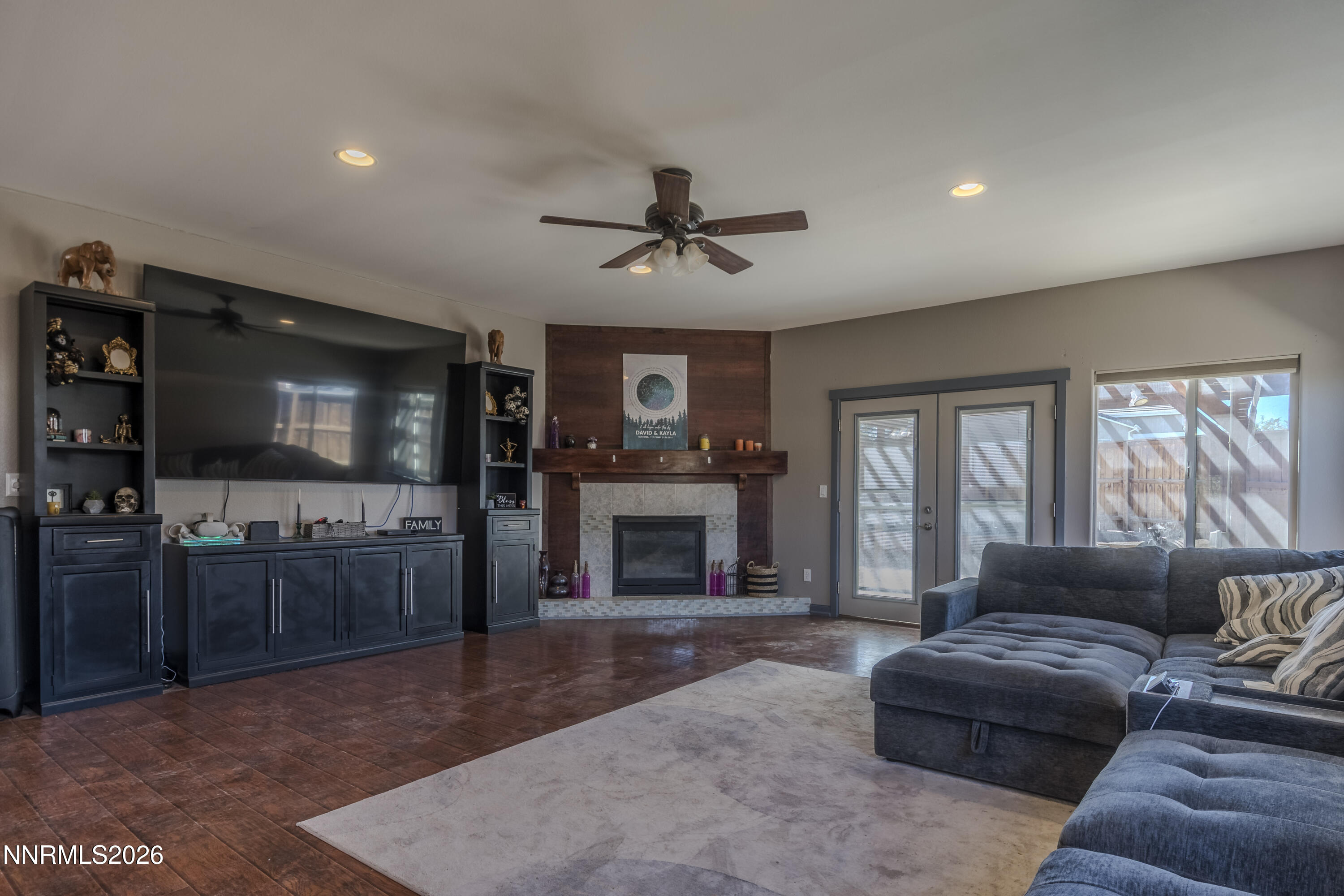 654 Canary Circle Property Photo 14