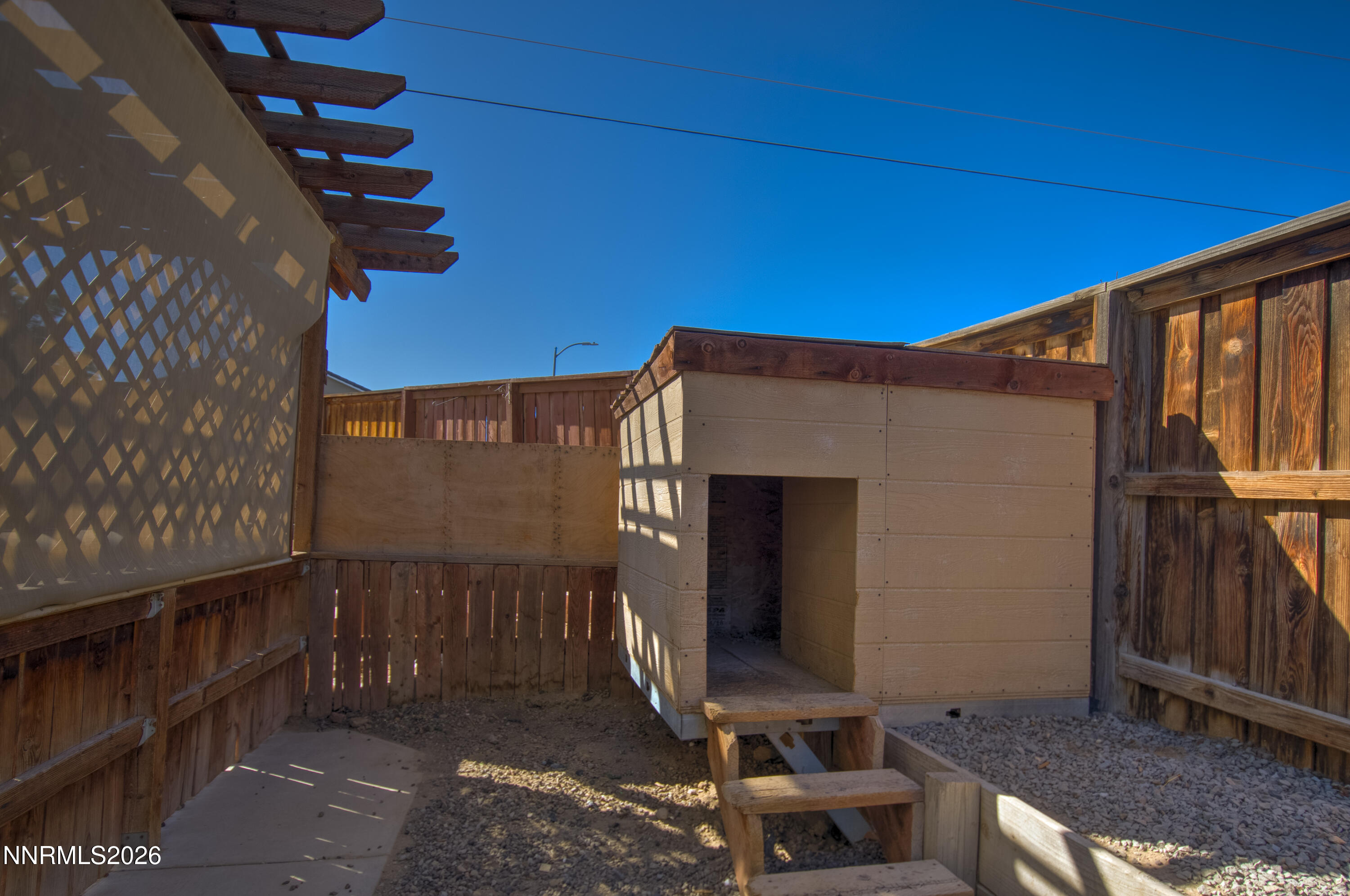 654 Canary Circle Property Photo 32