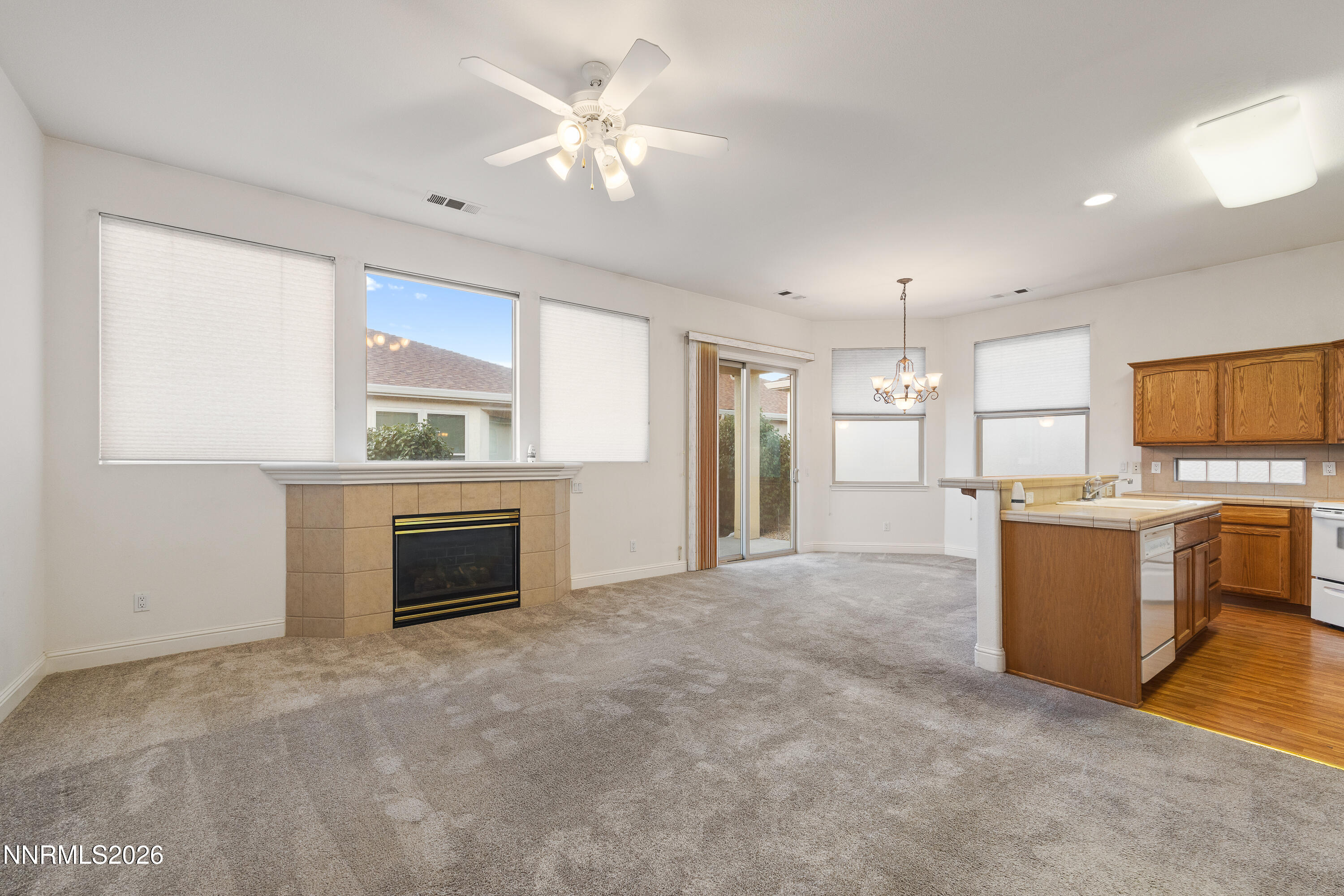 1044 Bandtail Drive Property Photo 4