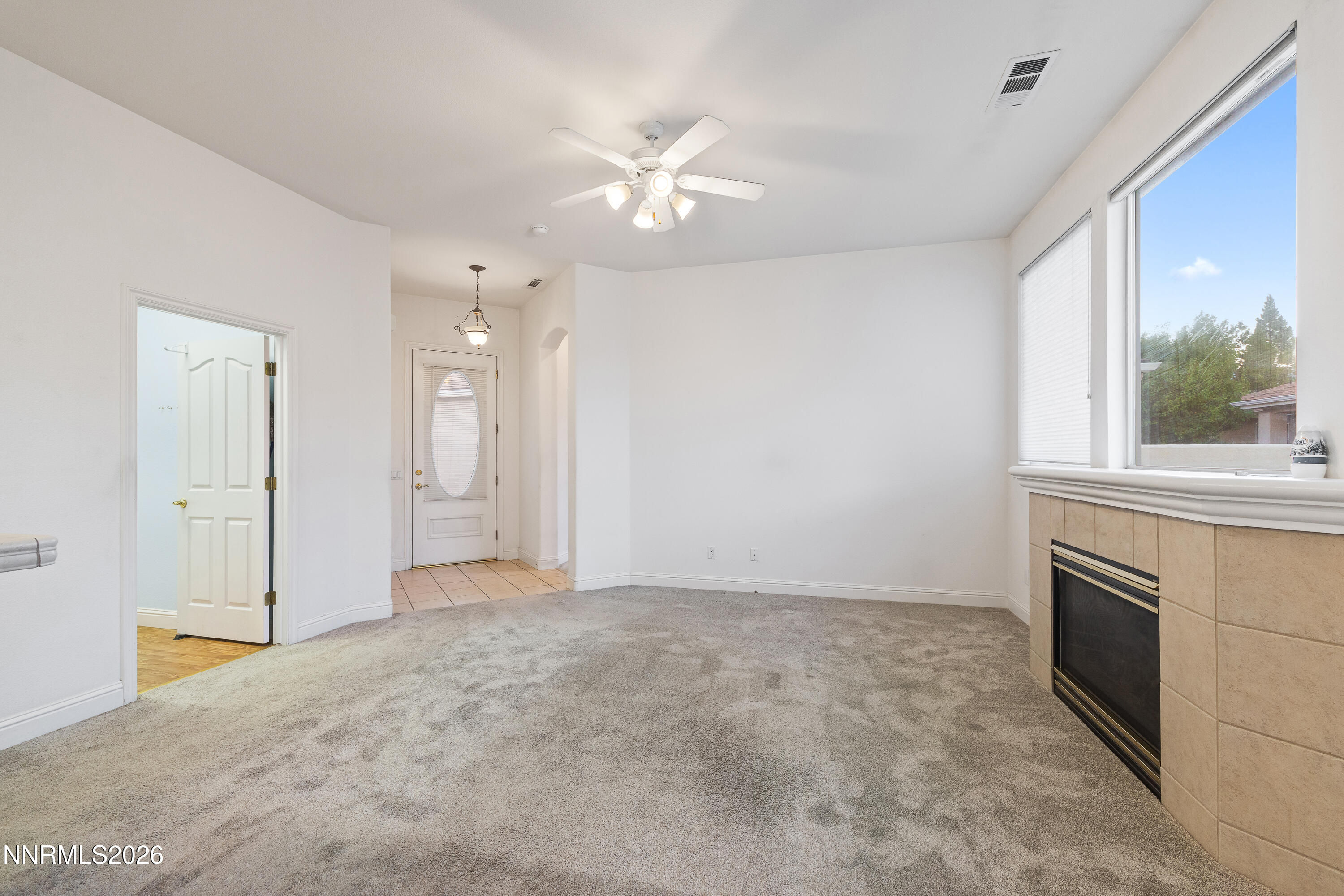 1044 Bandtail Drive Property Photo 8