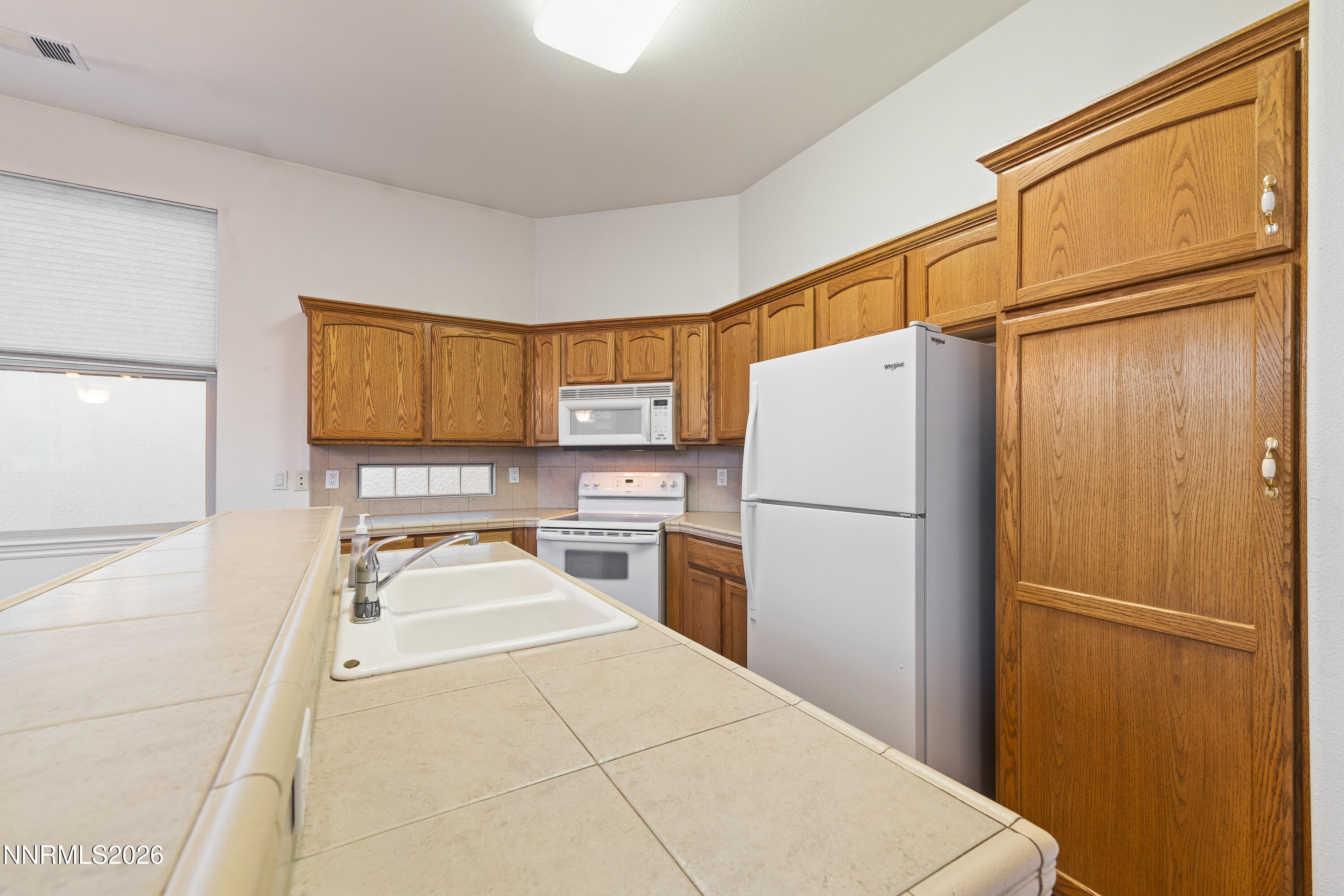 1044 Bandtail Drive Property Photo 9