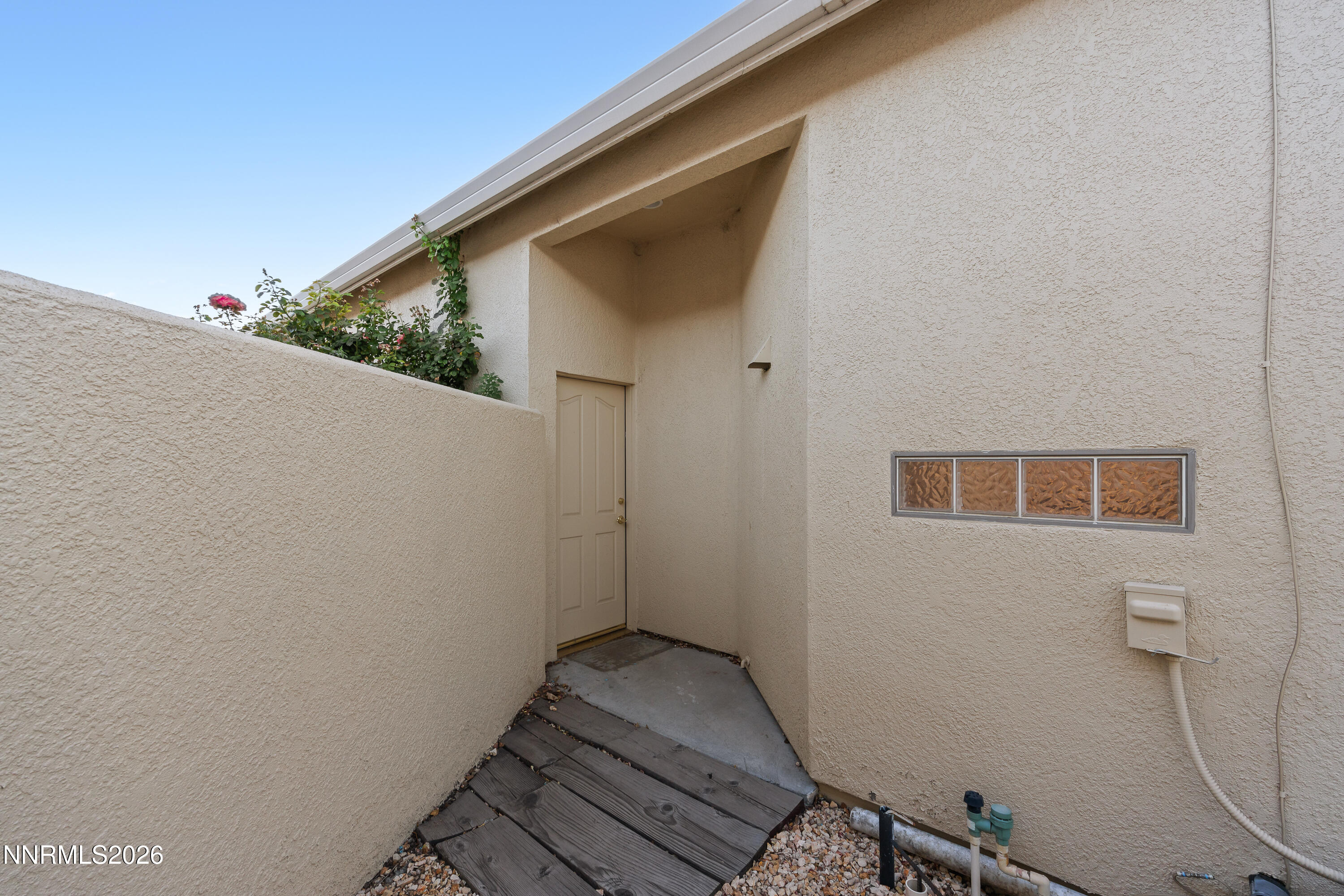 1044 Bandtail Drive Property Photo 17
