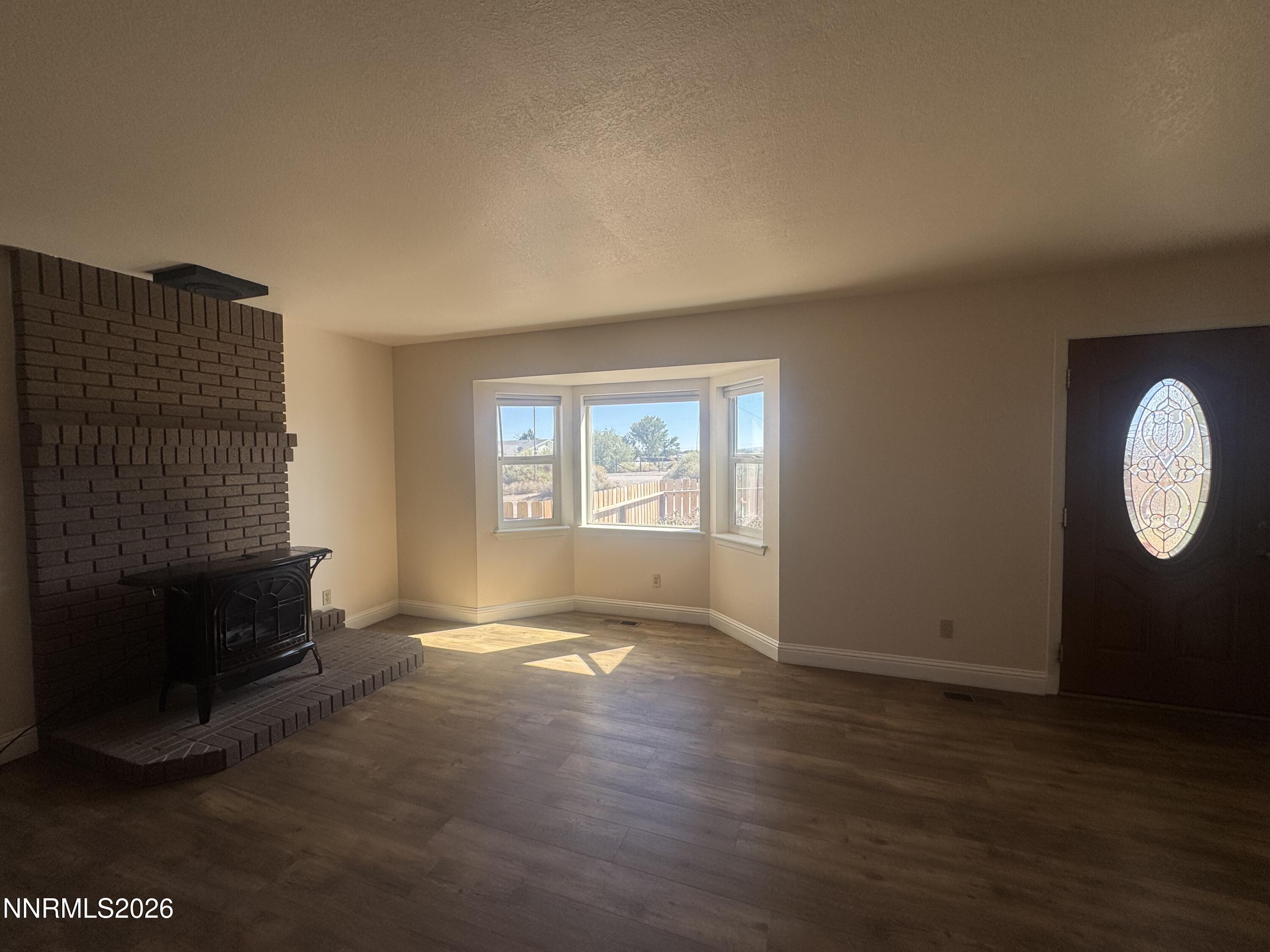 6310 Westwind Way Property Photo 5