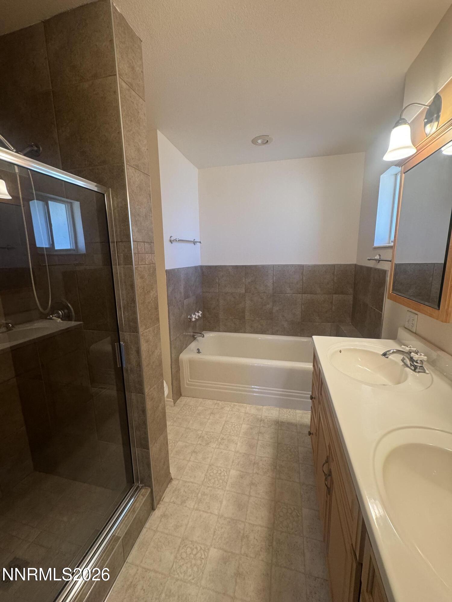 6310 Westwind Way Property Photo 20