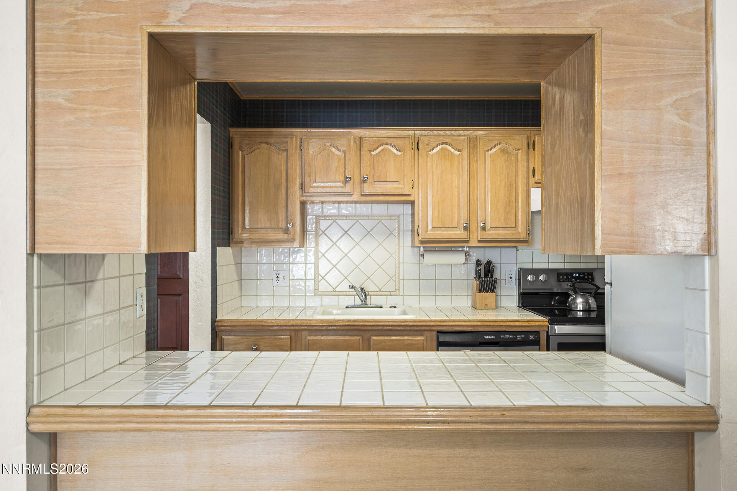 861 Southwood Boulevard Unit 8 Property Photo 8