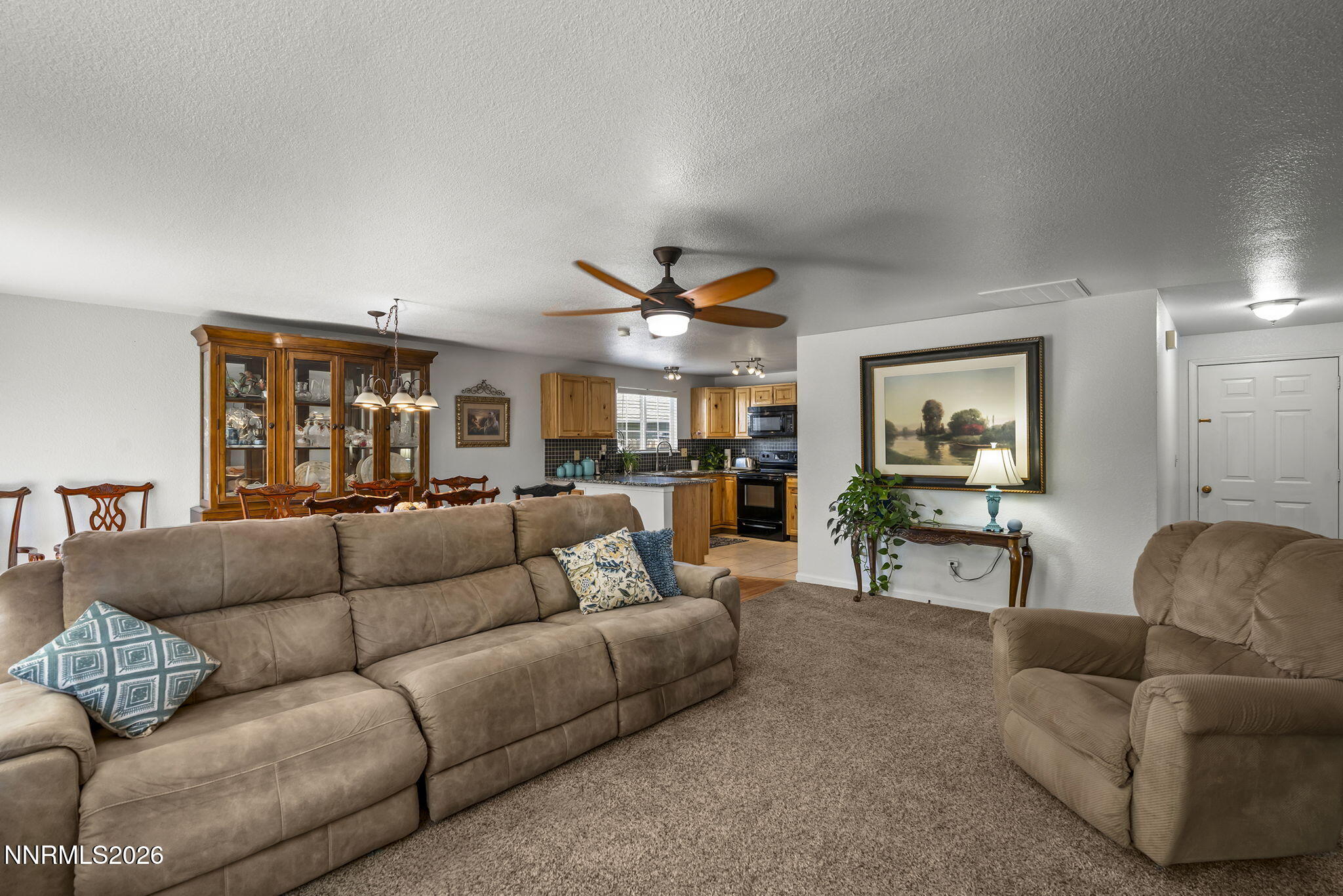 610 Victoria Court Property Photo 6