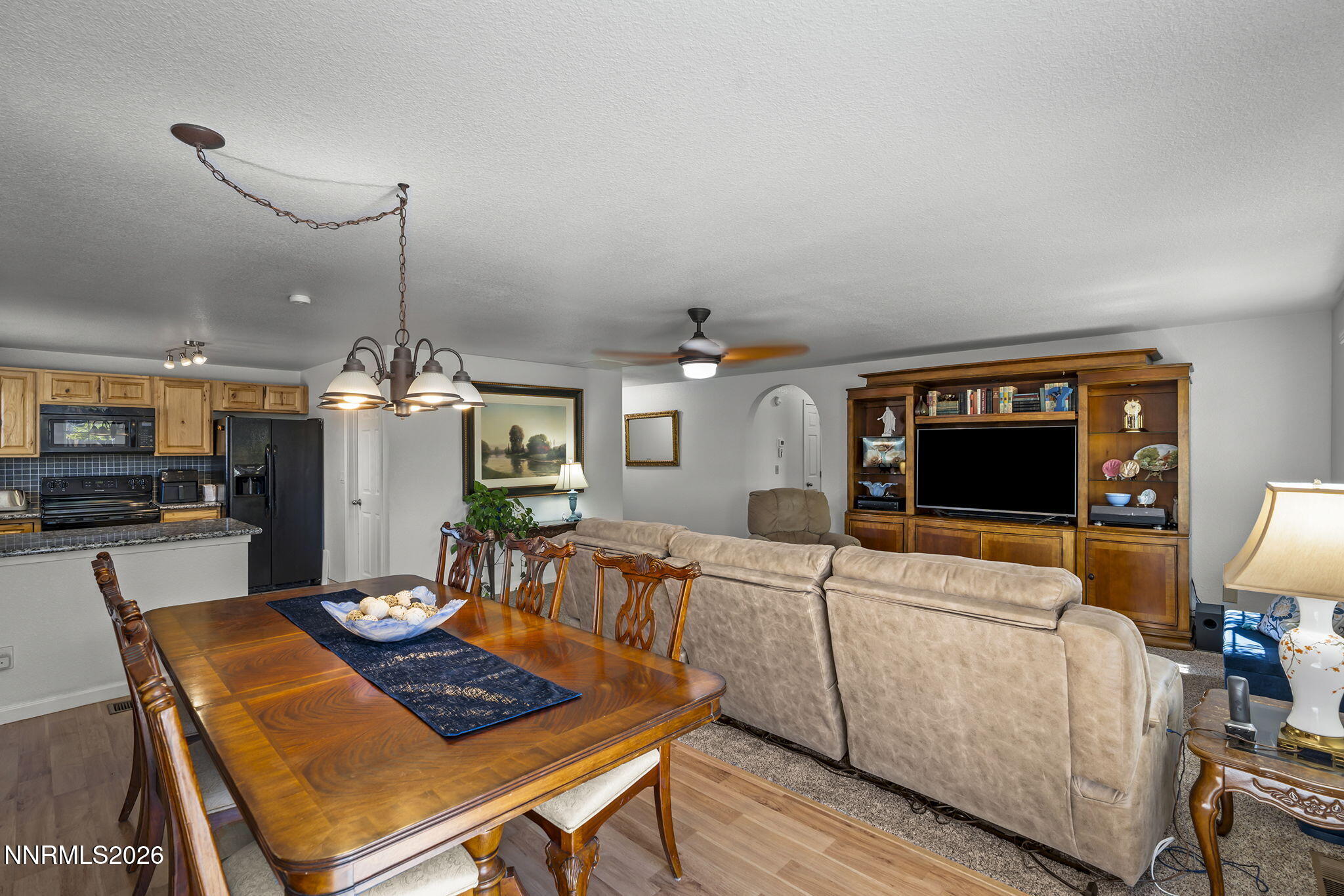 610 Victoria Court Property Photo 8