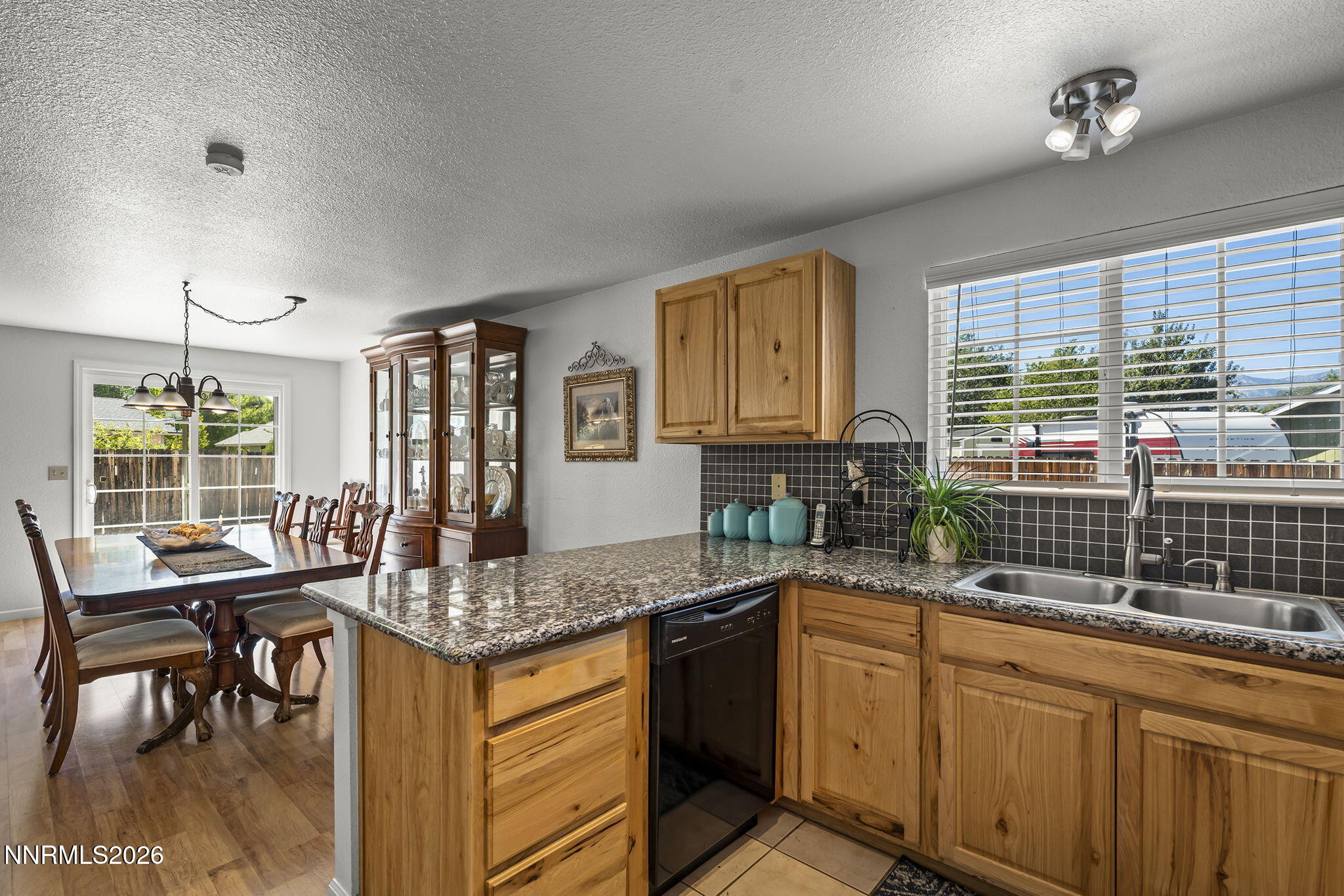 610 Victoria Court Property Photo 11