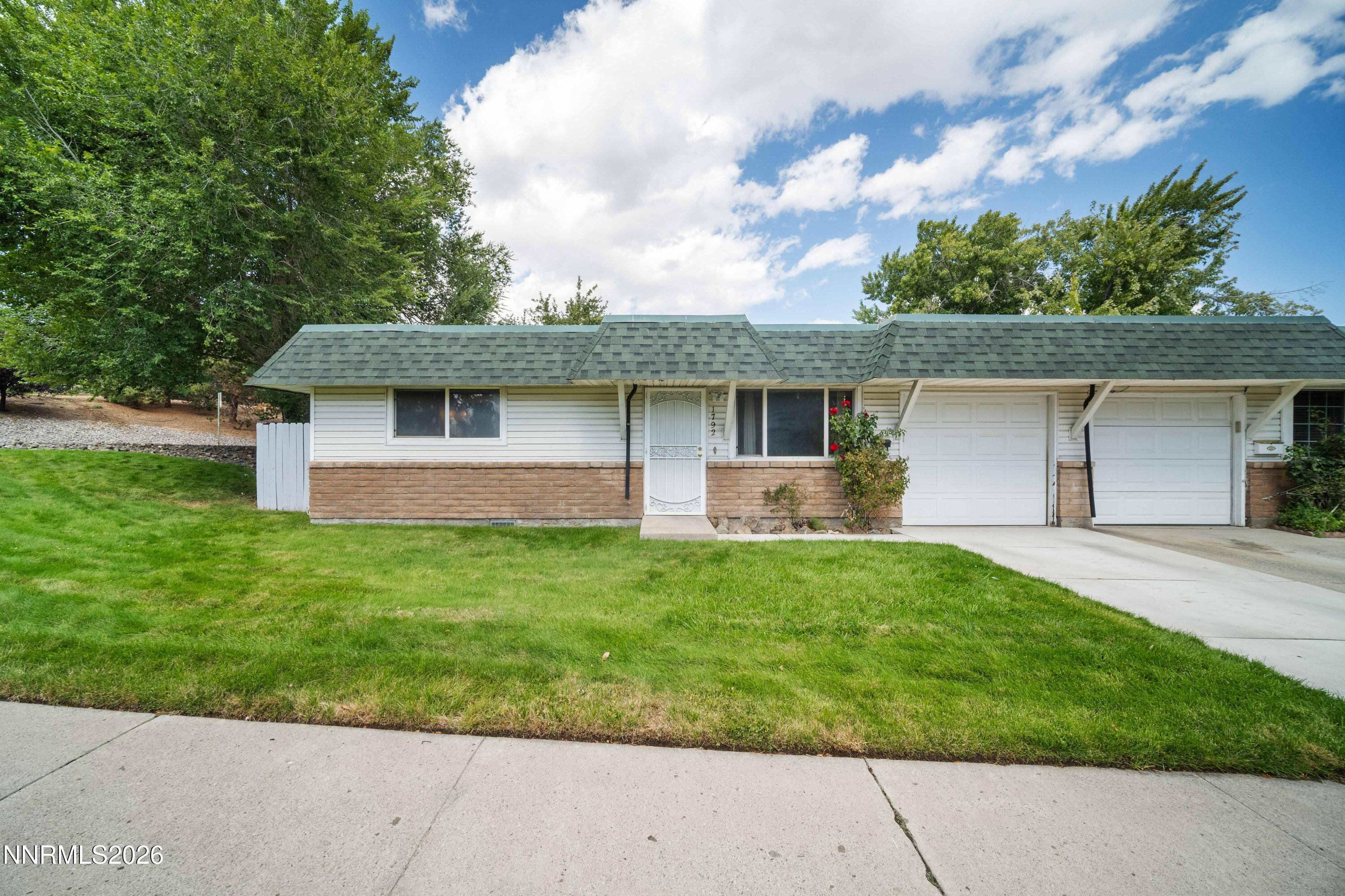 1792 Gault Way Property Photo 1