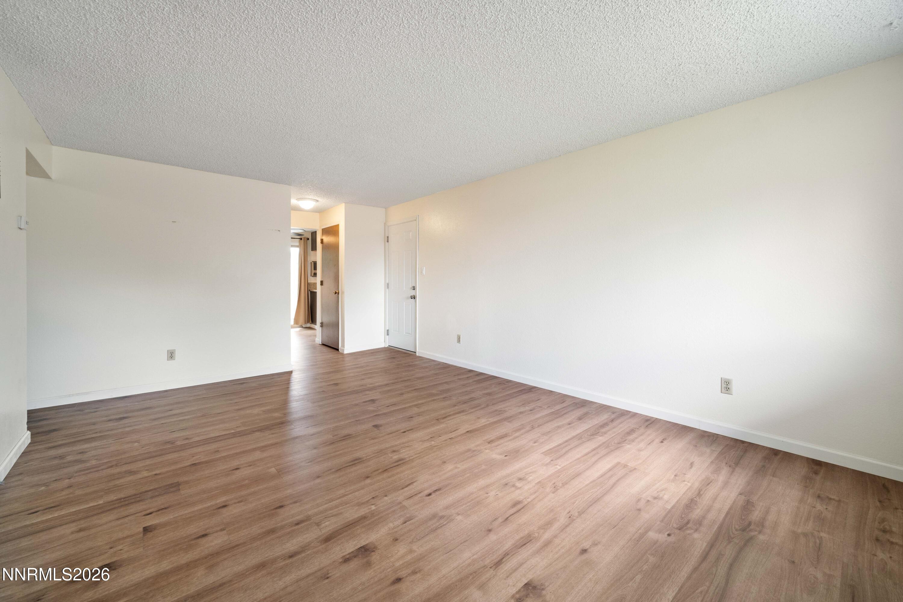 1792 Gault Way Property Photo 4
