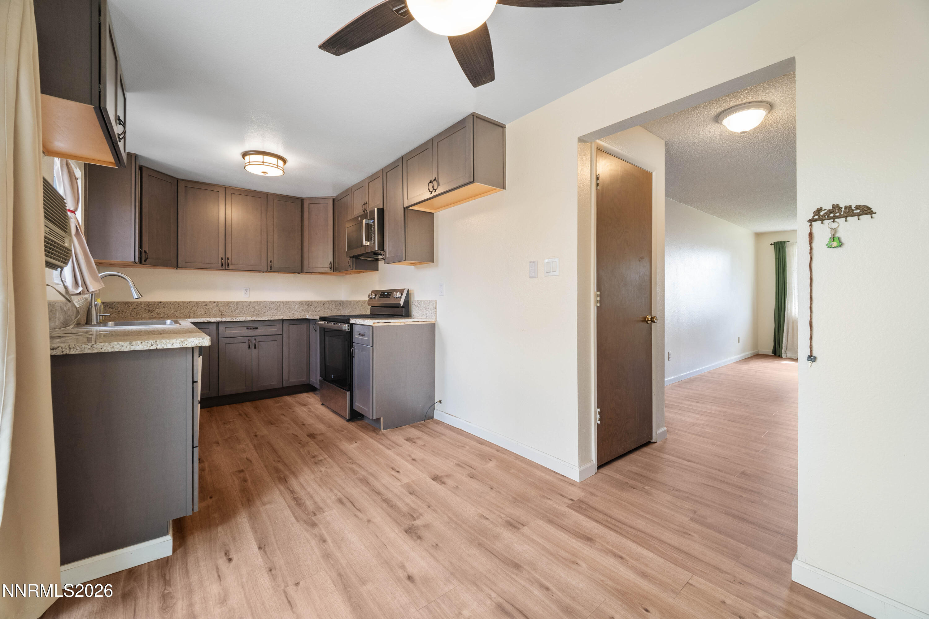 1792 Gault Way Property Photo 8