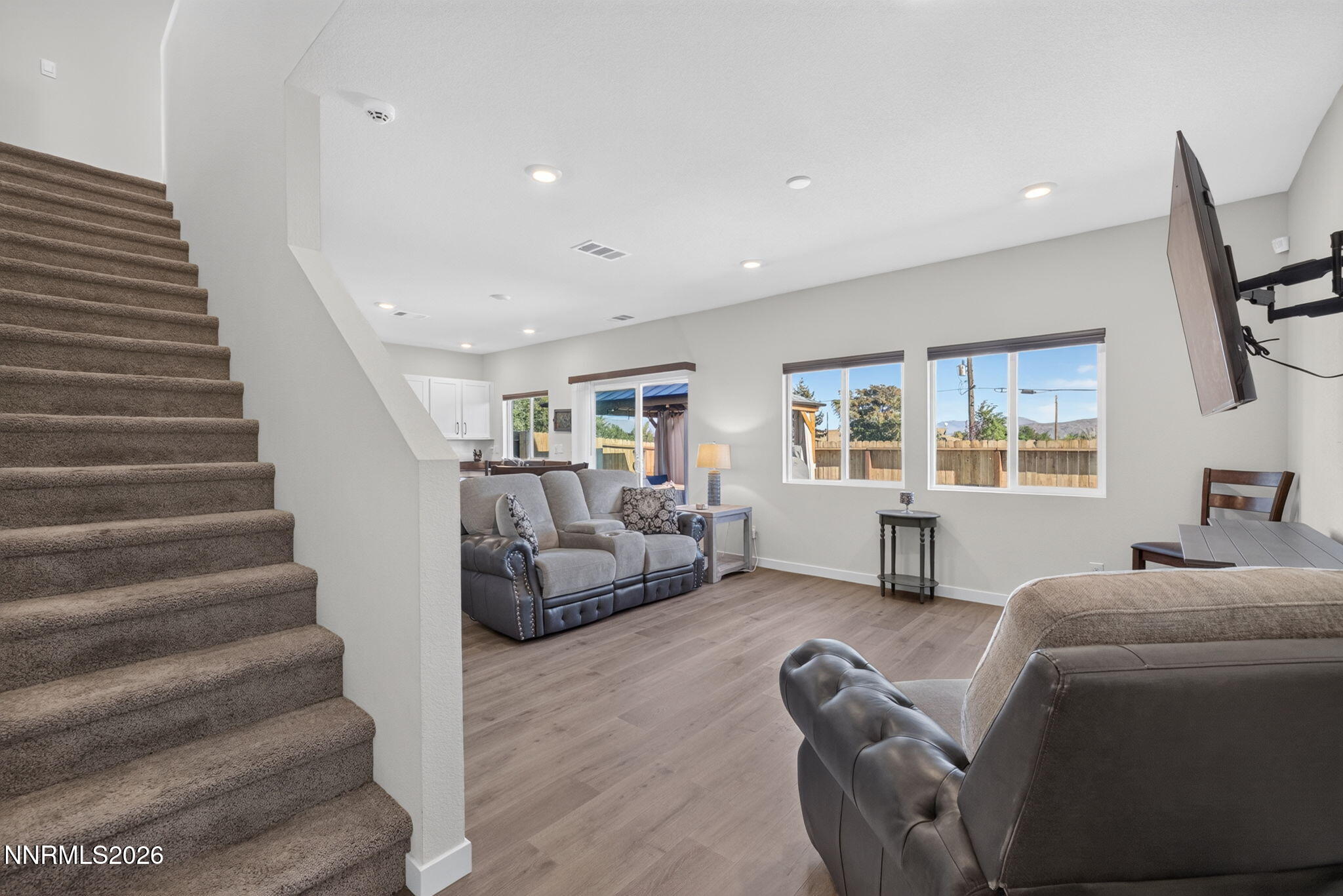 7709 Wandering Way Property Photo 10