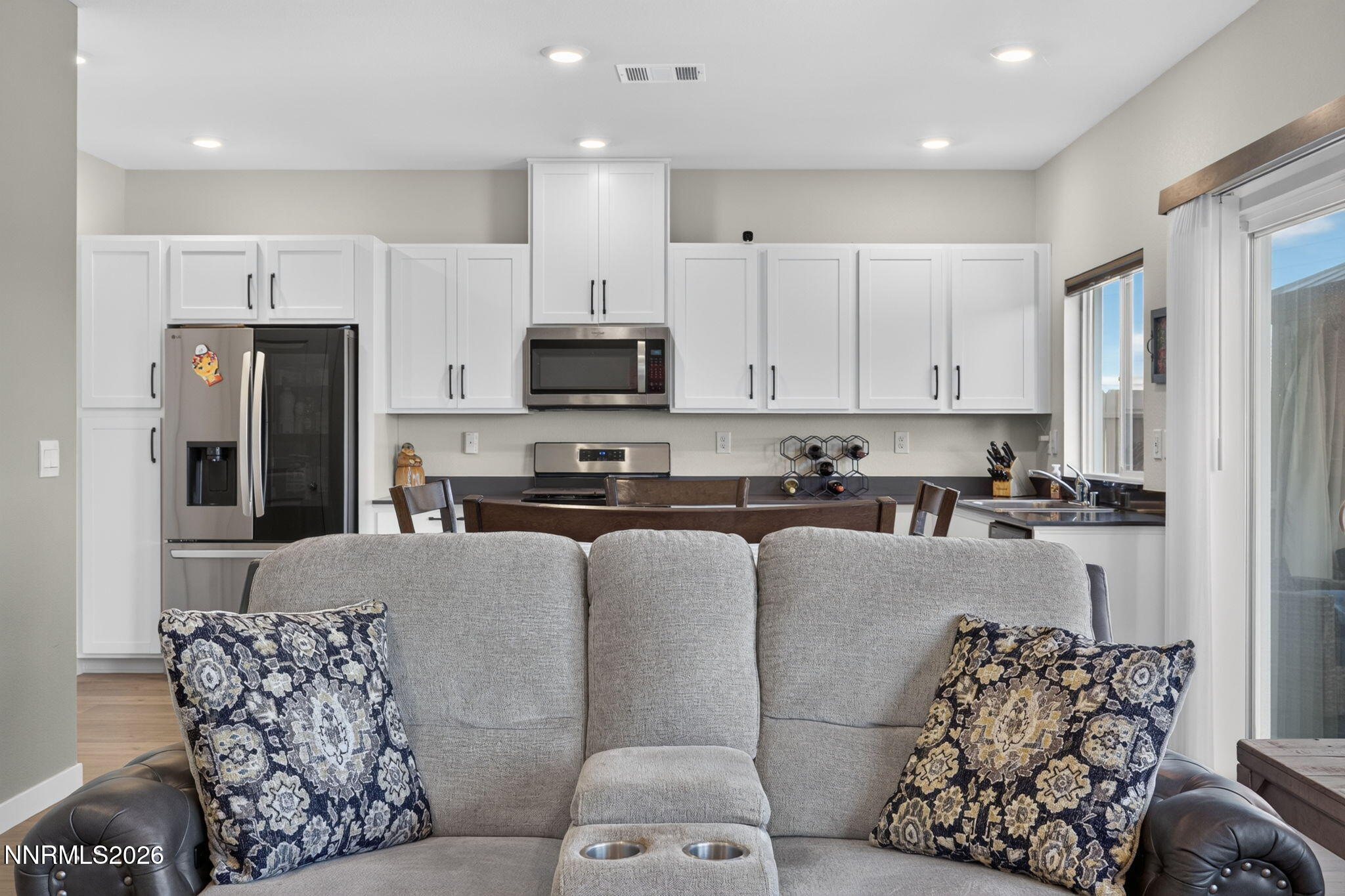 7709 Wandering Way Property Photo 12