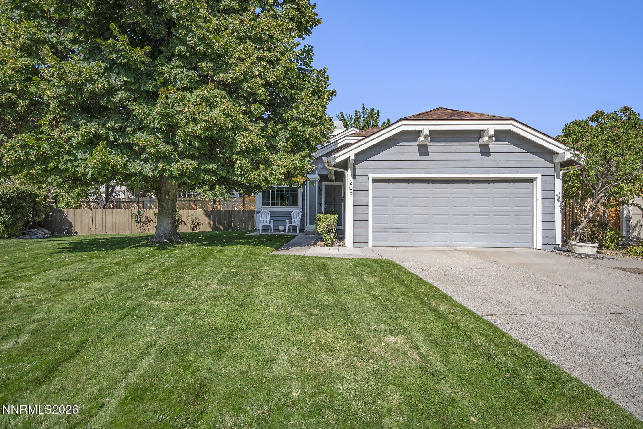 205 Edgewater Parkway Property Photo 1