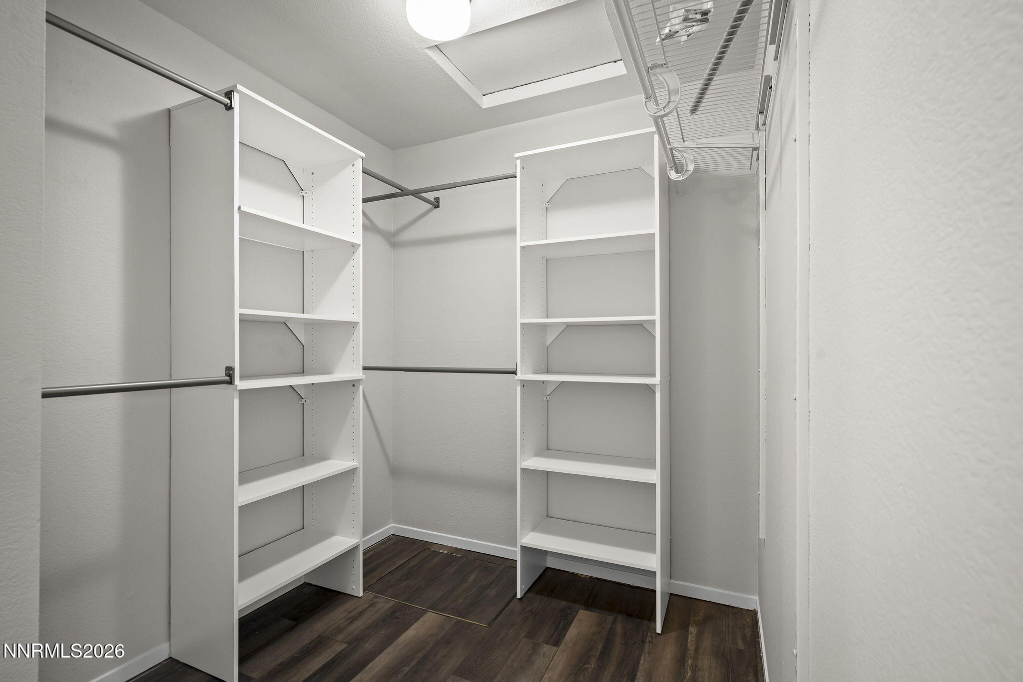 205 Edgewater Parkway Property Photo 13