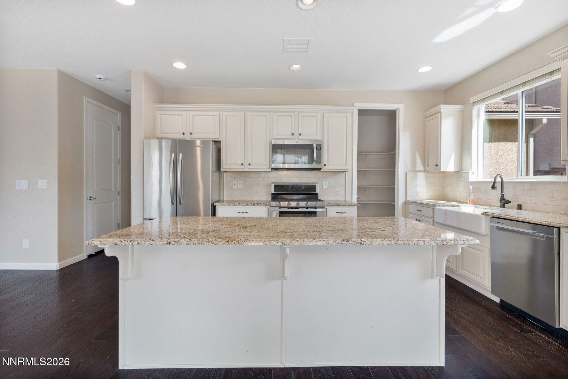 2960 Show Jumper Lane Property Photo 8