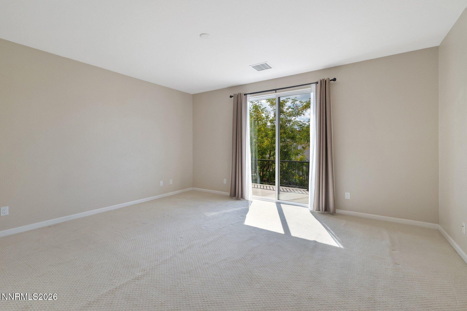 2960 Show Jumper Lane Property Photo 14