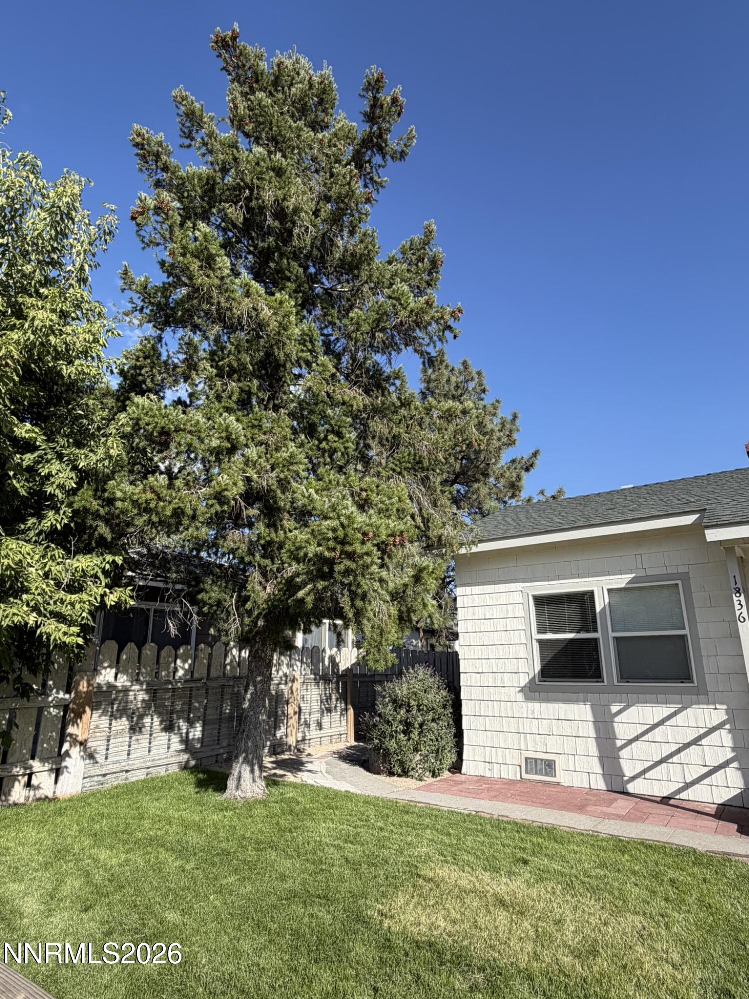 1836 C Street Property Photo 18