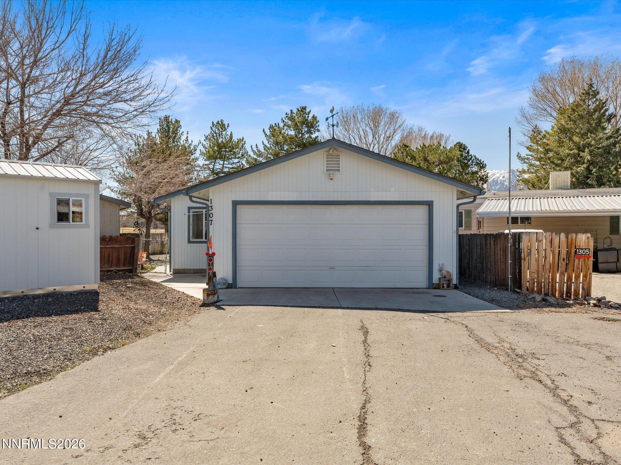 1307 Kingslane Court Property Photo 2