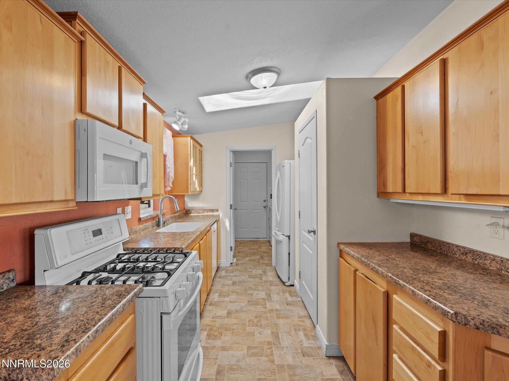 1307 Kingslane Court Property Photo 18