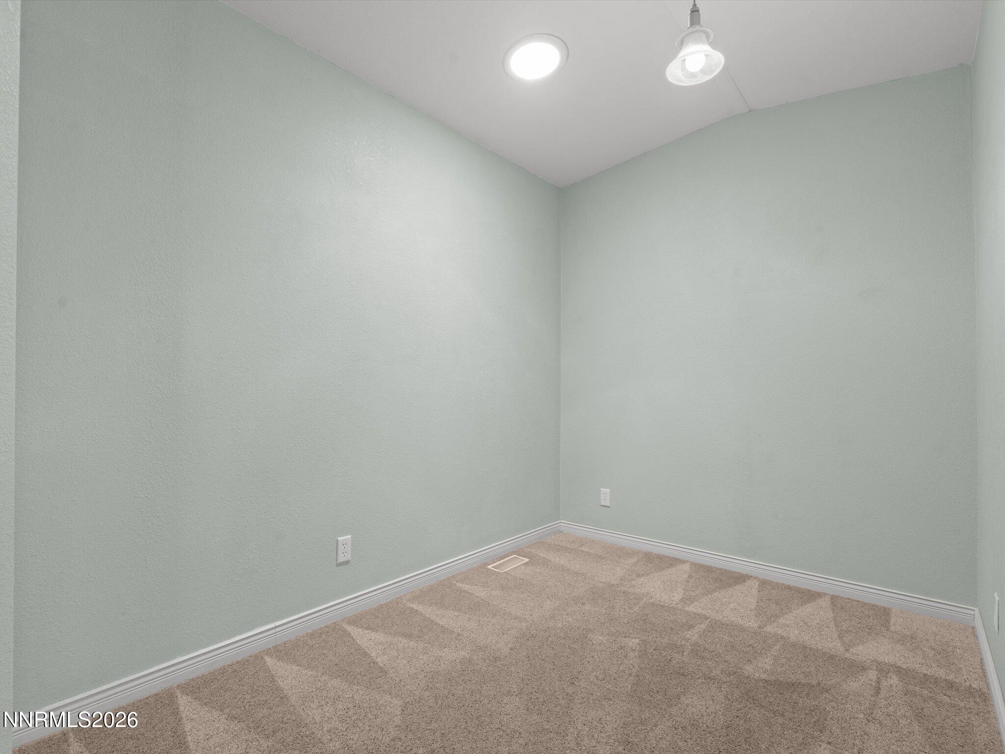 1307 Kingslane Court Property Photo 28