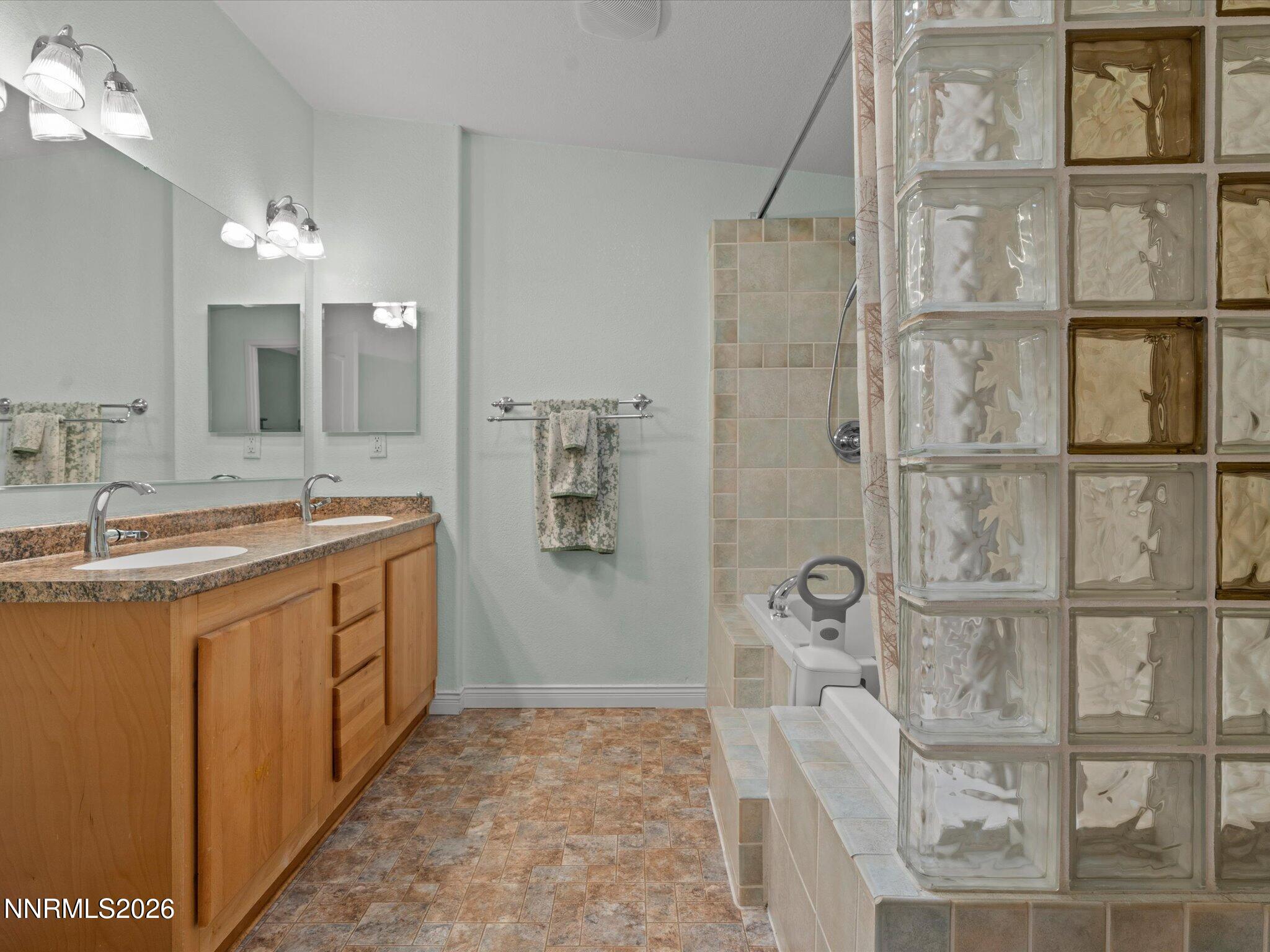 1307 Kingslane Court Property Photo 30