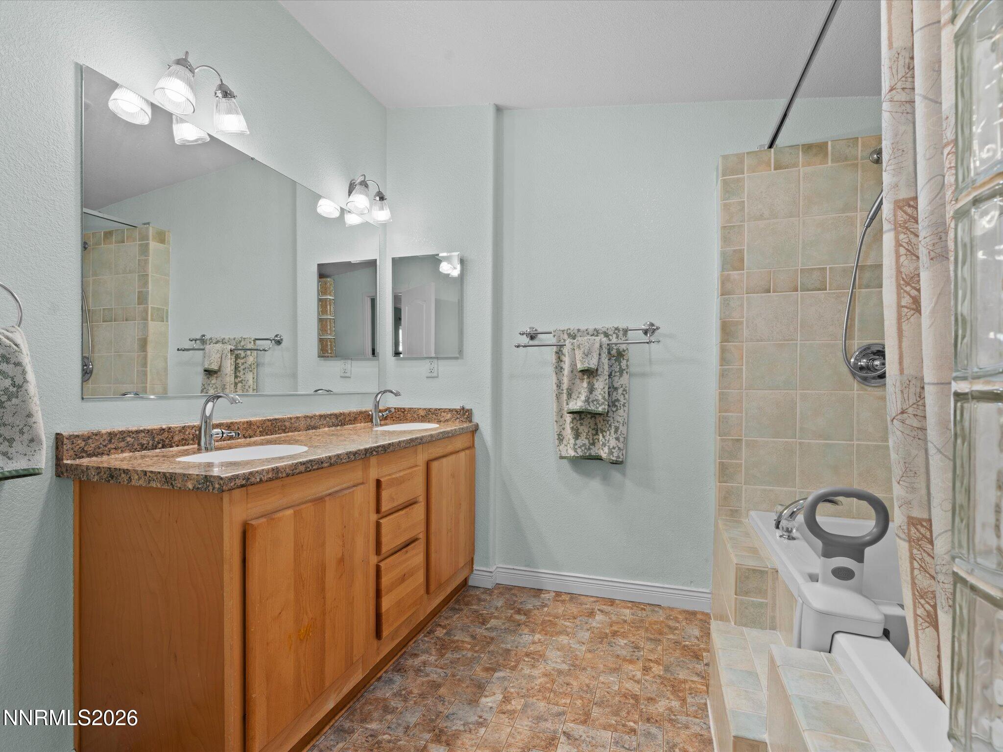 1307 Kingslane Court Property Photo 31